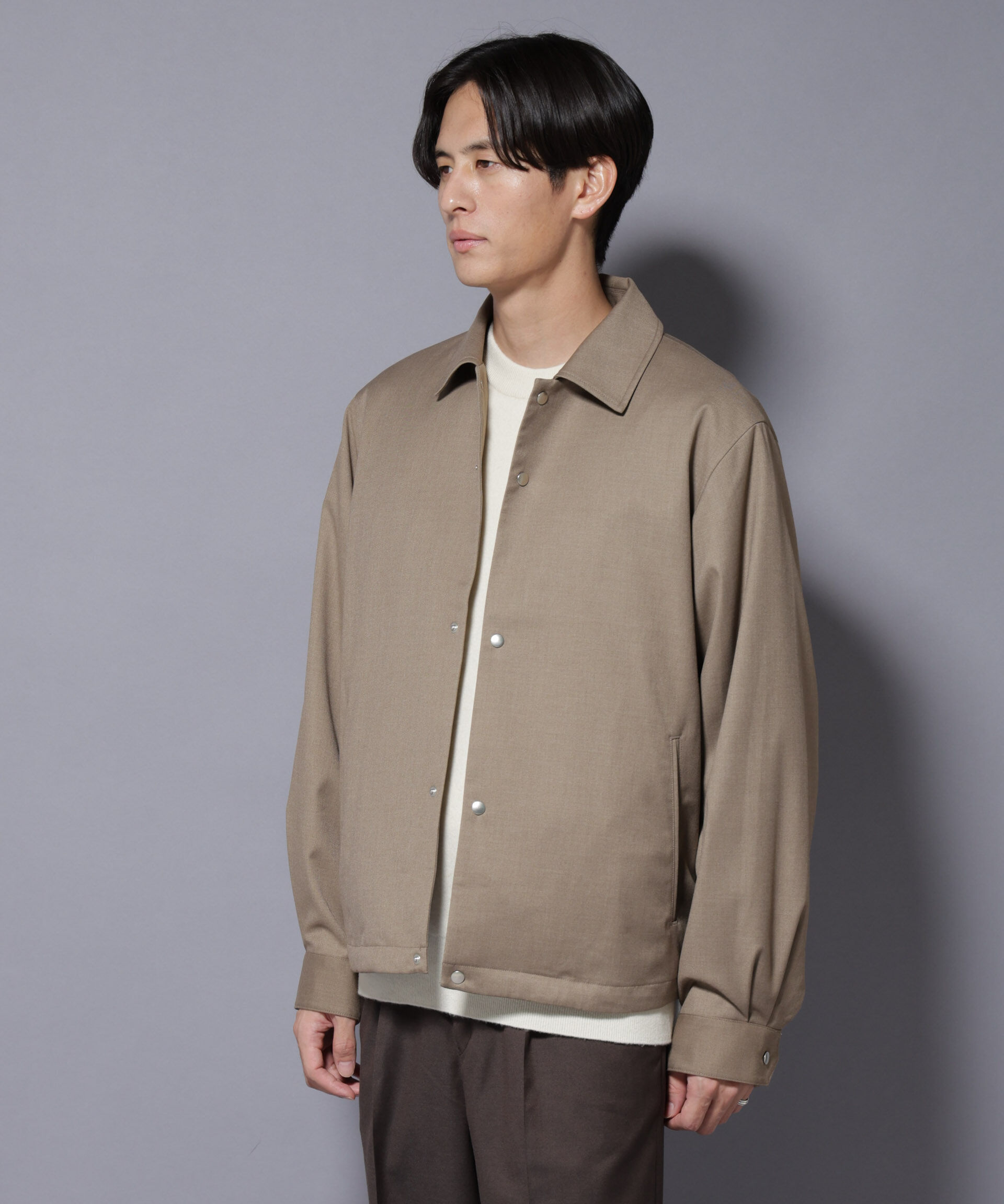 nano･universe「DELEGANTE エアリーサキソニーコーチジャケット」|ブルゾン・スタジャン|