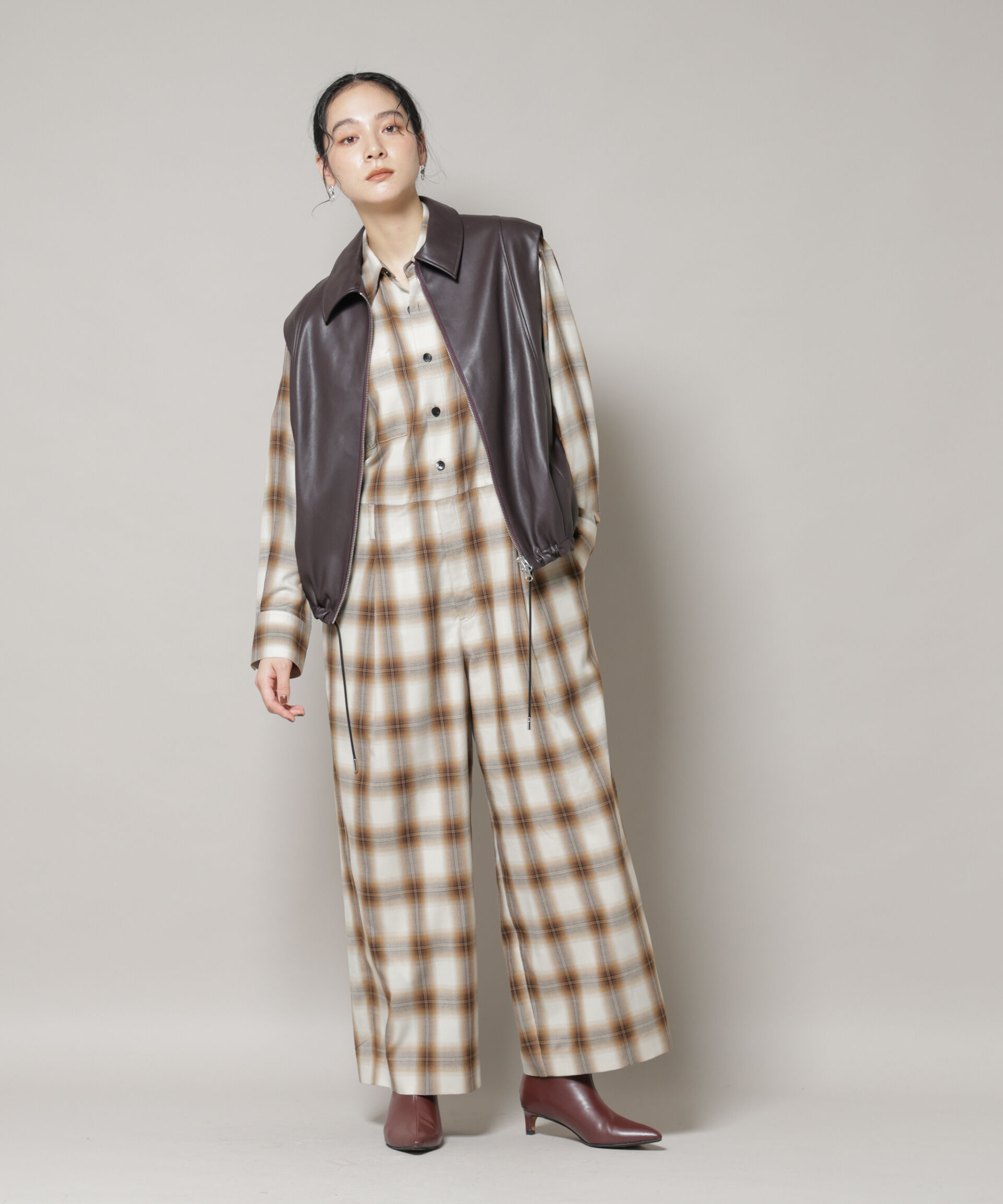  「フェイクレザードロストヘムベスト」|ベスト・ジレ|