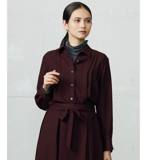 自由区「【SHIHOさん着用】TWハイツイストビエラタックディテール ブラウス」|シャツ・ブラウス|ボルドー