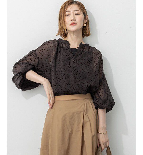 23区「【洗える】ドットフロッキー ボリュームスリーブ ブラウス」|シャツ・ブラウス|ﾀﾞｰｸﾌﾞ