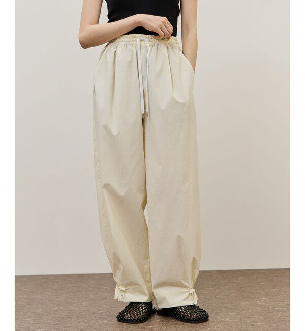 ADAM ET ROPE'「【WEB限定】撥水ウエストタックイージーパンツ」|チノ|