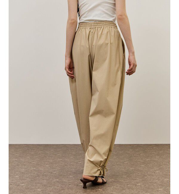 ADAM ET ROPE'「【WEB限定】撥水ウエストタックイージーパンツ」|チノ|