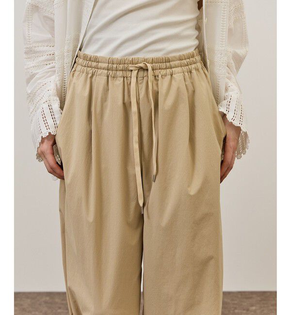 ADAM ET ROPE'「【WEB限定】撥水ウエストタックイージーパンツ」|チノ|