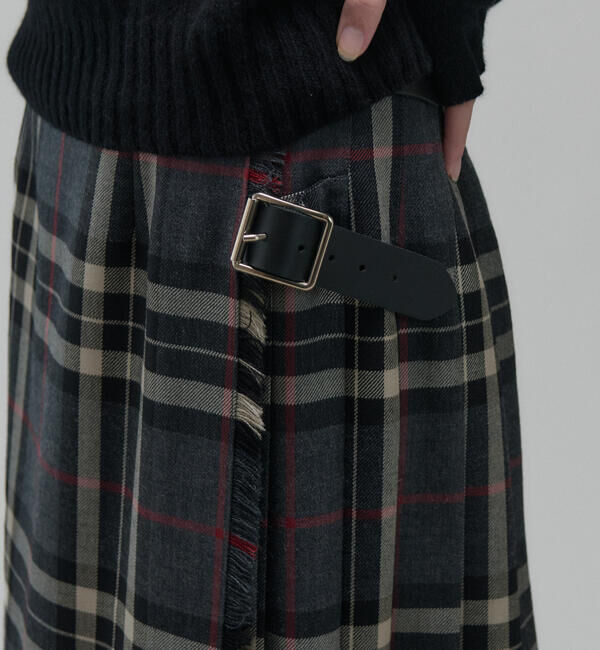 ONEIL OF DUBLIN「O'NEIL OF DUBLIN | ウーステッドウール ロングキルトスカート WOMEN」|スカート|