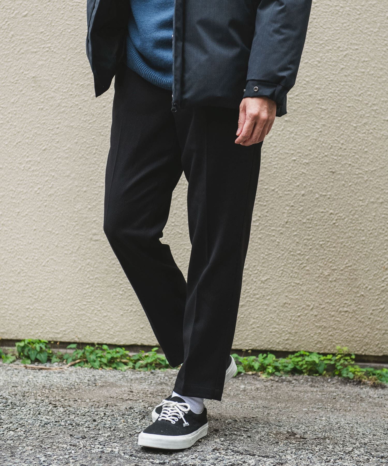 URBAN RESEARCH DOORS「ウールライクテーパードトラウザー」|その他|ブラック