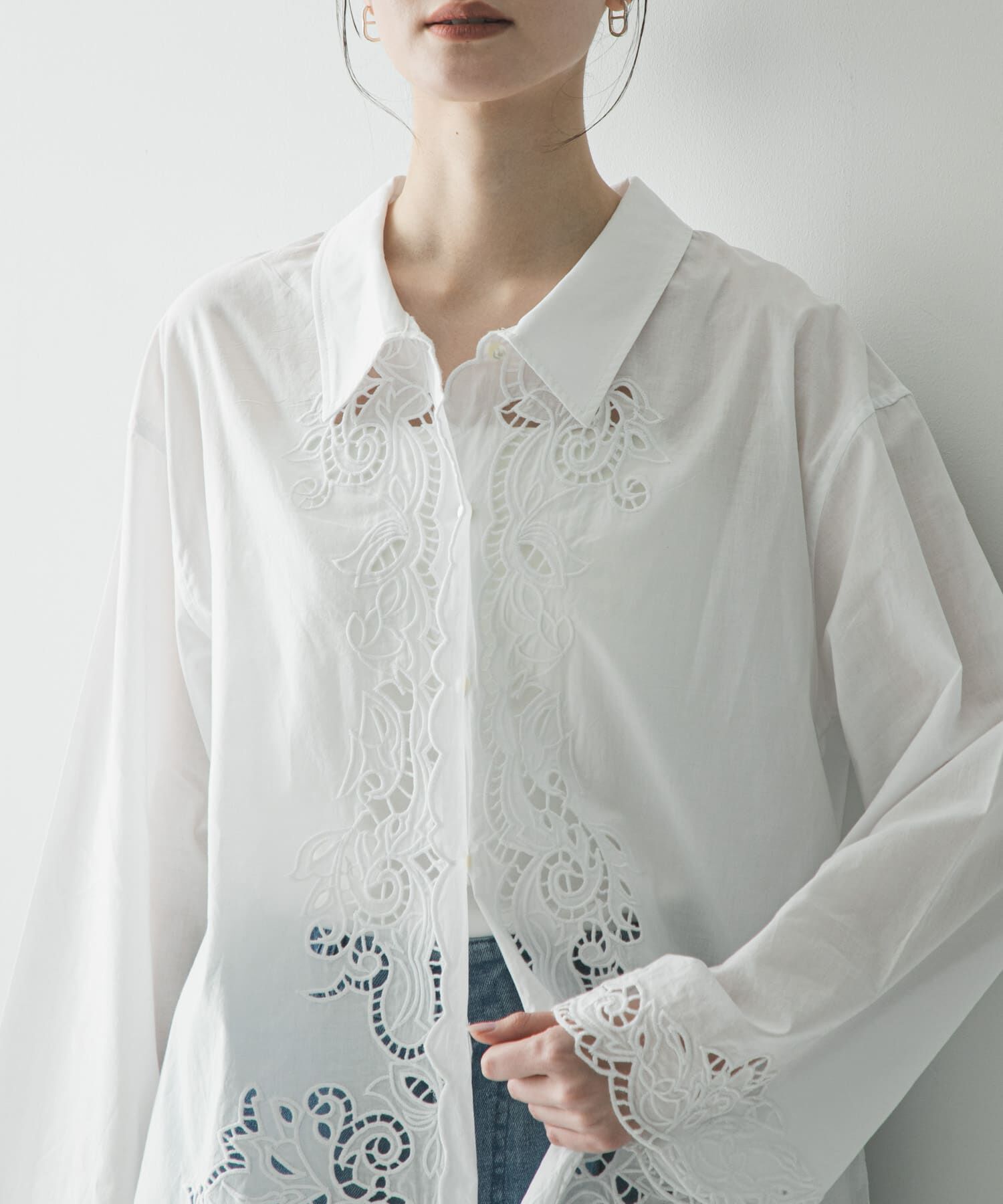 URBAN RESEARCH「カットワーク刺繍シャツ」|シャツ・ブラウス|
