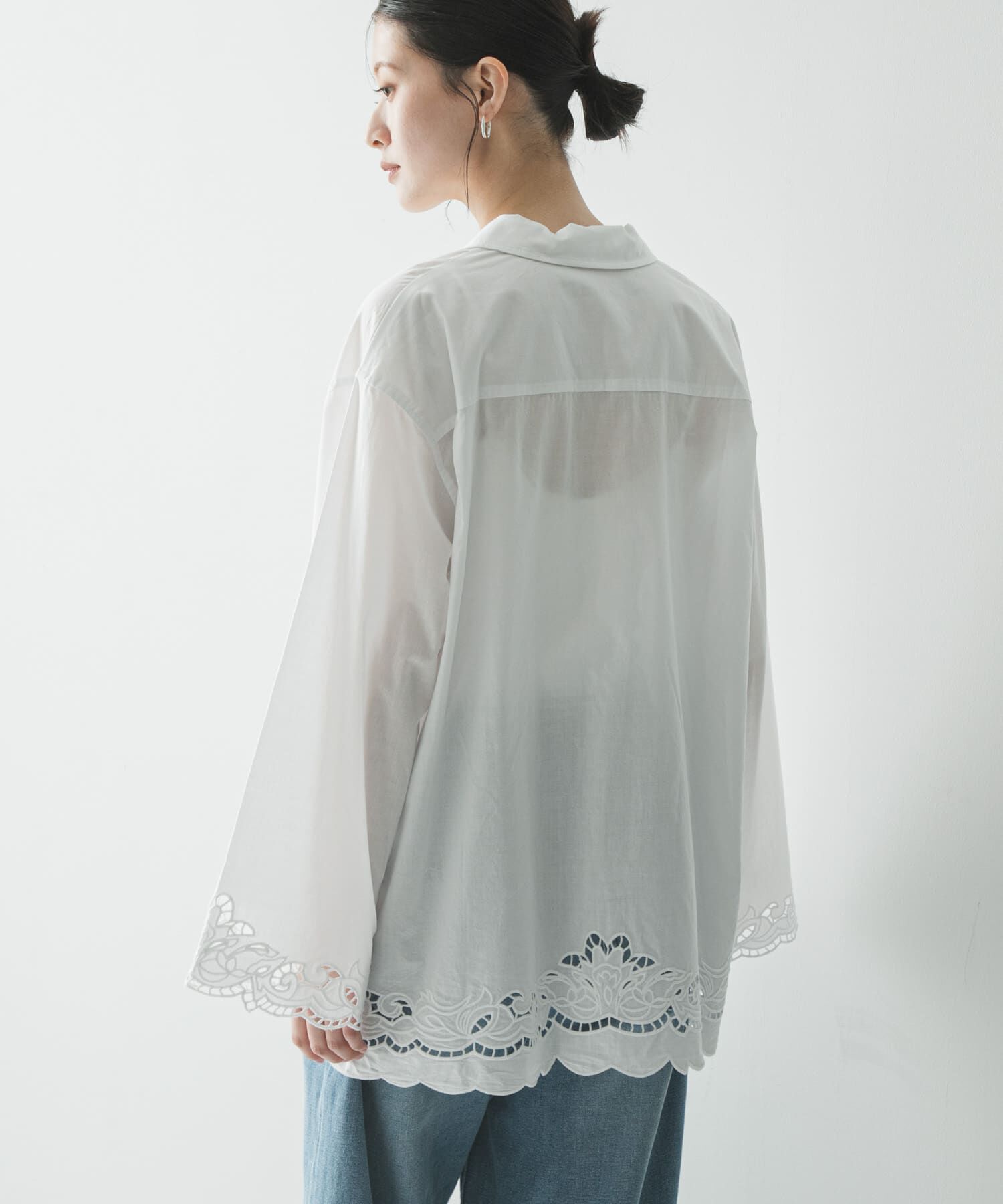URBAN RESEARCH「カットワーク刺繍シャツ」|シャツ・ブラウス|