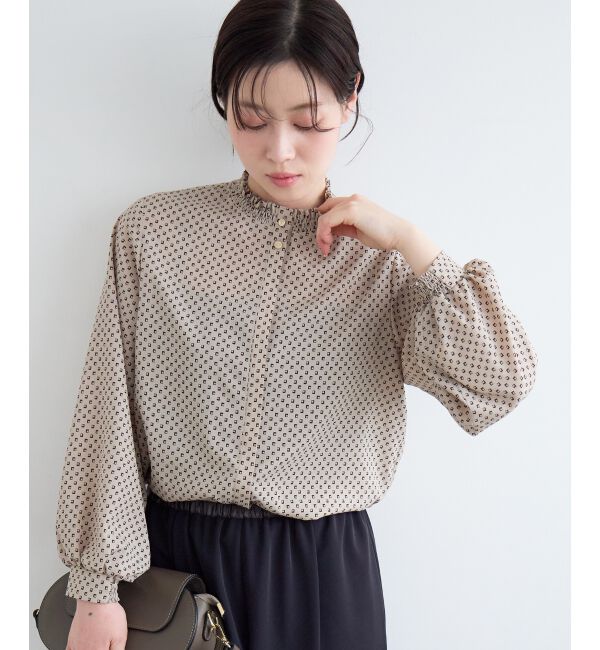  「【日本製】シャーリングネック幾何柄ブラウス」|シャツ・ブラウス|
