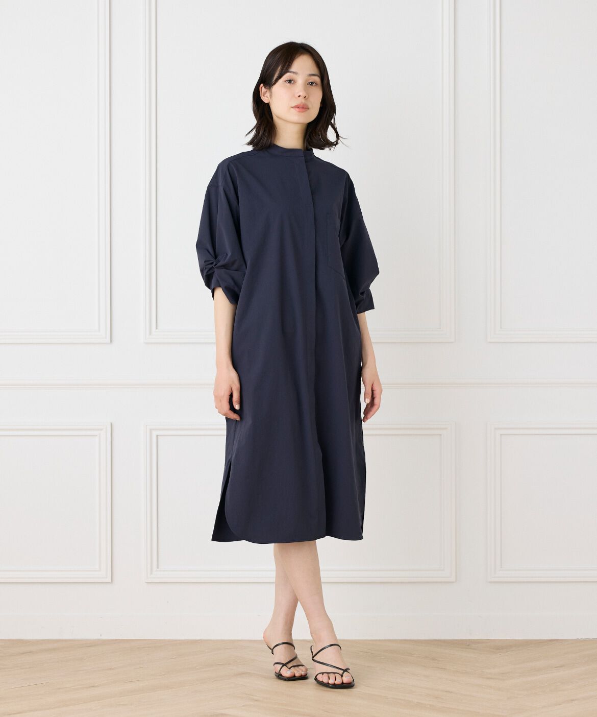 DAY by DAY it&rsquo;s international「バンドカラーツイストスリーブワンピース」|ワンピース|