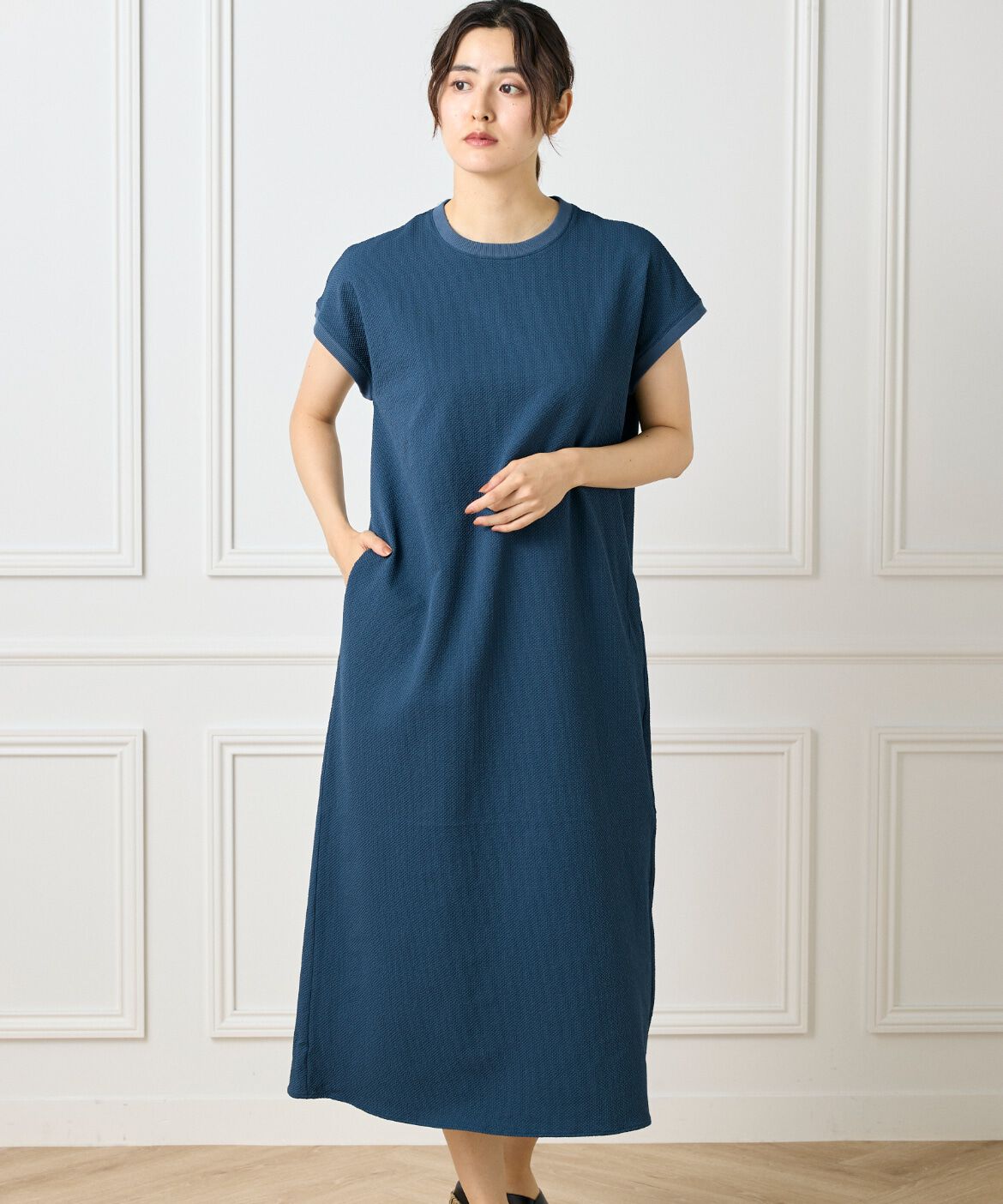 DAY by DAY it&rsquo;s international「フレンチスリーブワンピース《グランサッカー》」|ワンピース|ネイビー