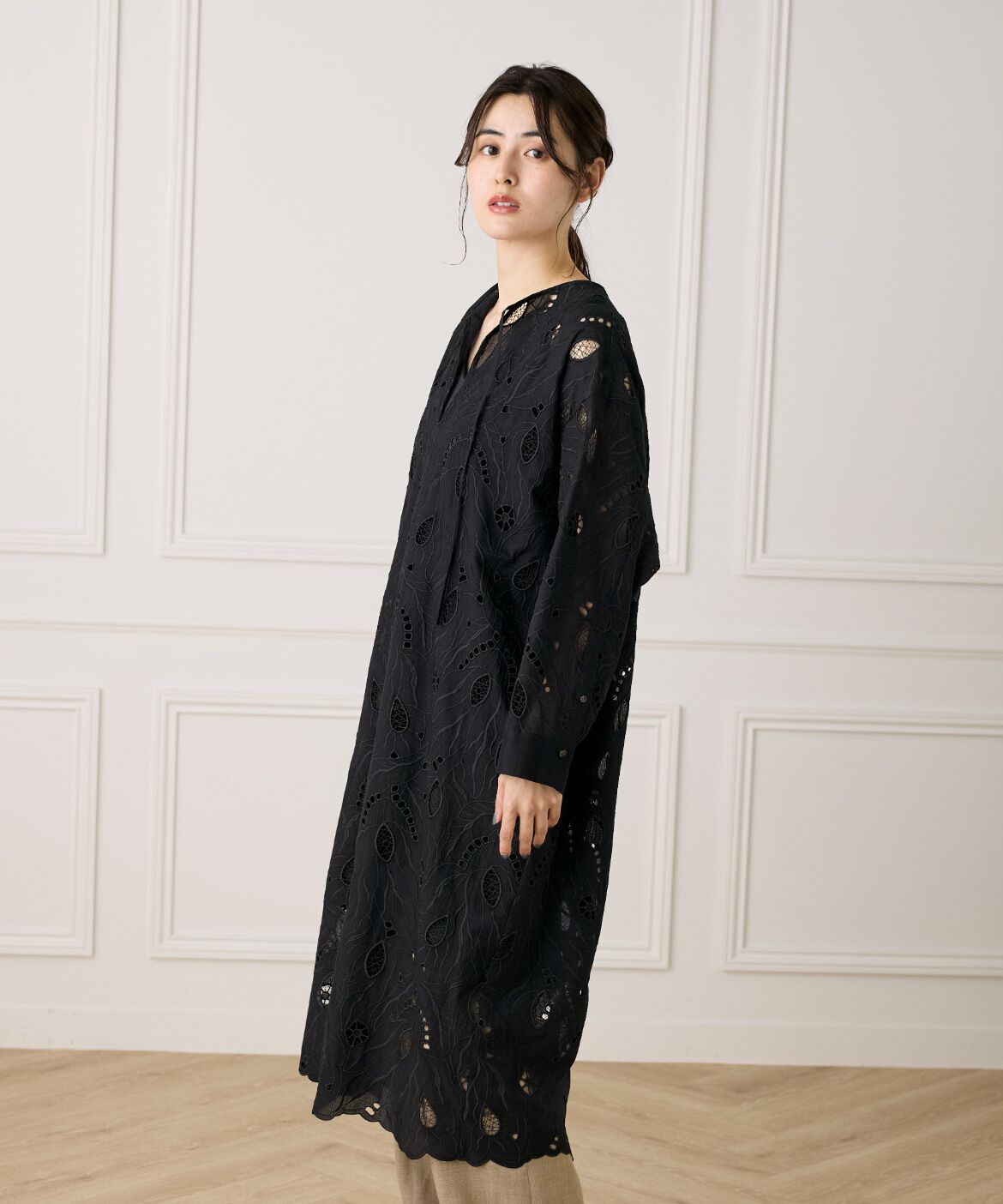 INED「《大きいｻｲｽﾞ》ﾚｰｽｶﾌﾀﾝﾜﾝﾋﾟｰｽ《la veille by SUPERIOR CLOSET》」|ワンピース|