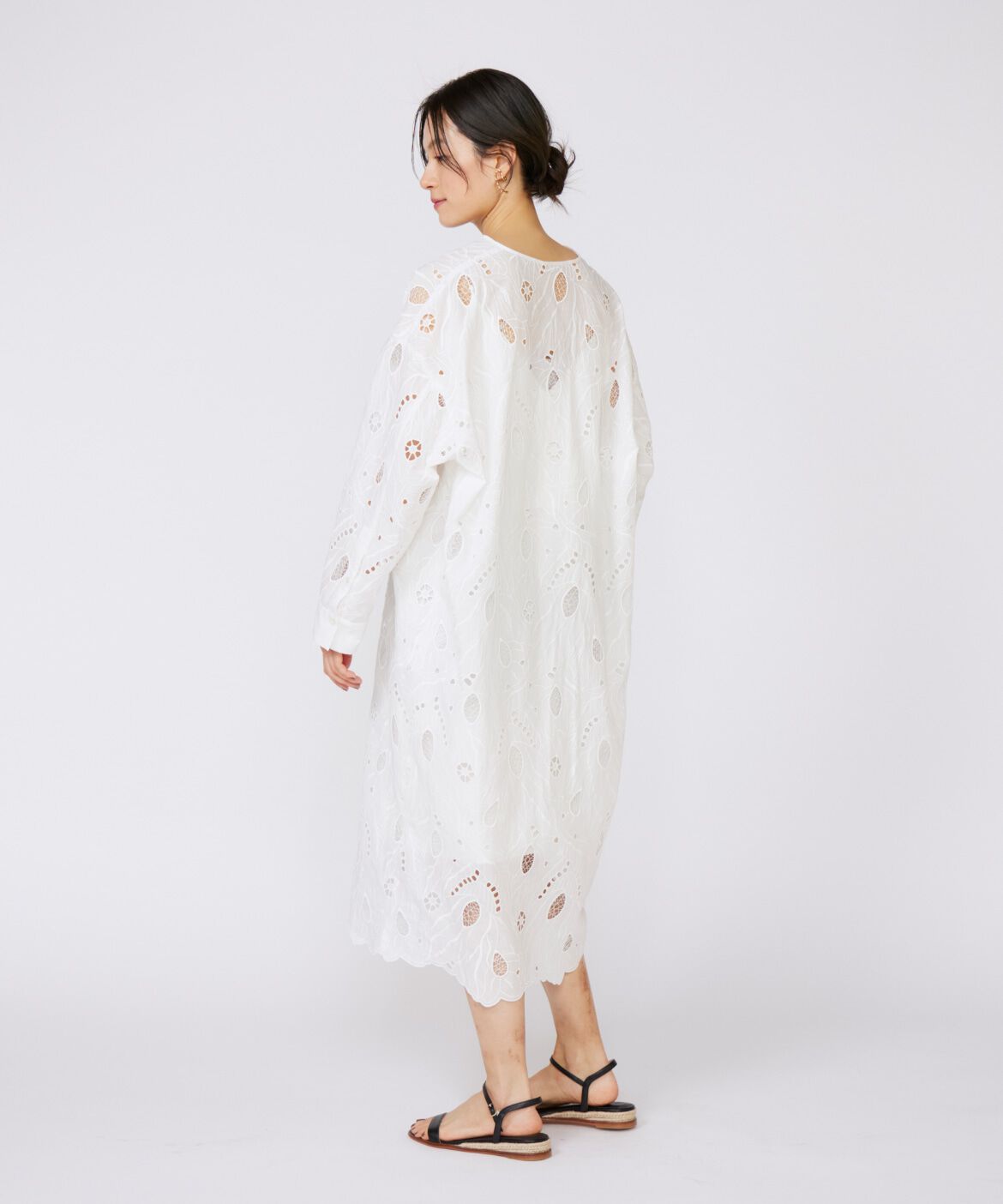 INED「《大きいｻｲｽﾞ》ﾚｰｽｶﾌﾀﾝﾜﾝﾋﾟｰｽ《la veille by SUPERIOR CLOSET》」|ワンピース|