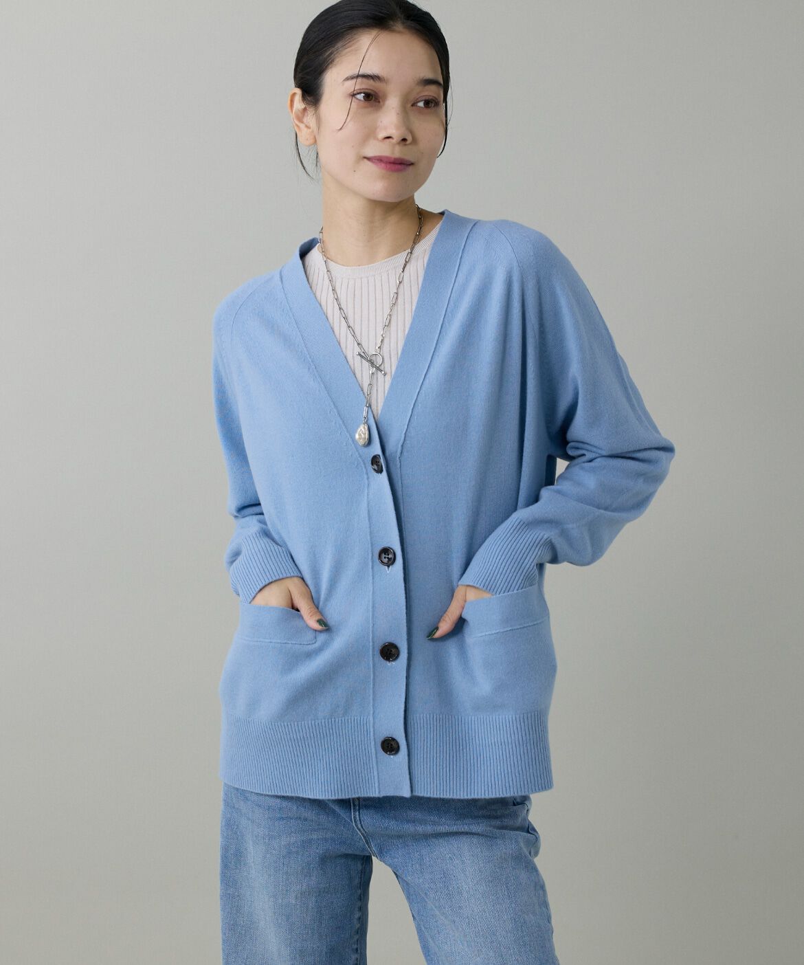 INED「《大きいサイズ》Vネックカーディガン」|カーディガン|サックス3