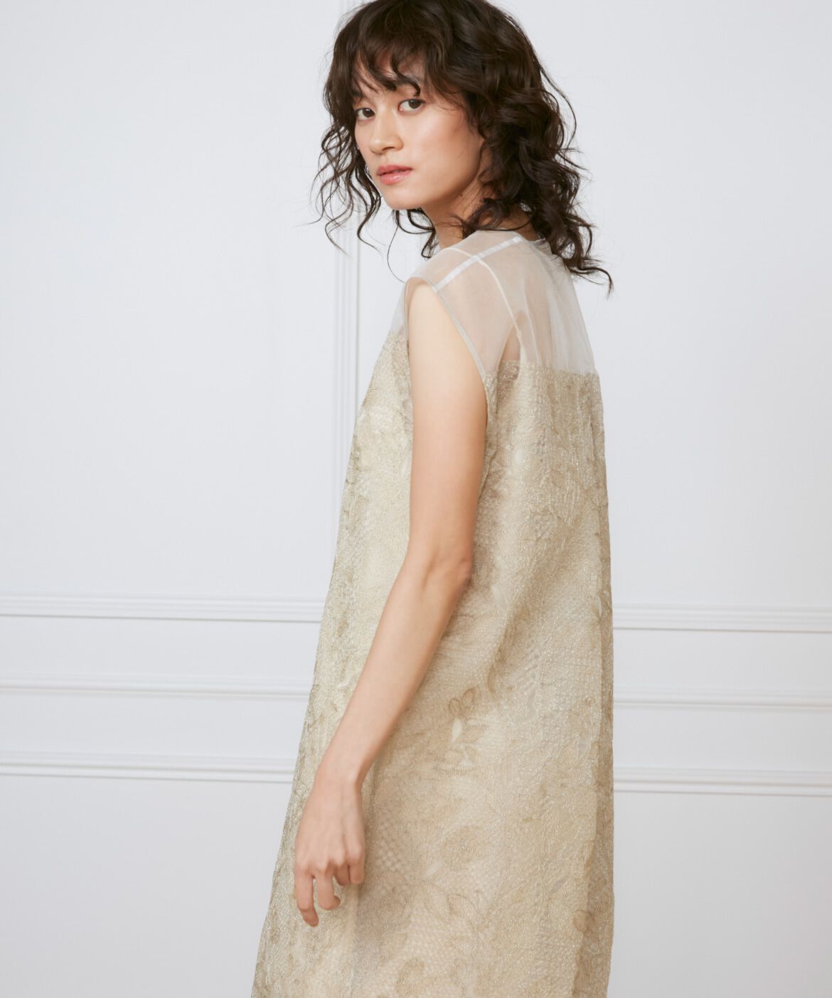 INED「《大きいサイズ》オーガンジーワンピース《la veille by SUPERIOR CLOSET》」|ワンピース|アイボリー2