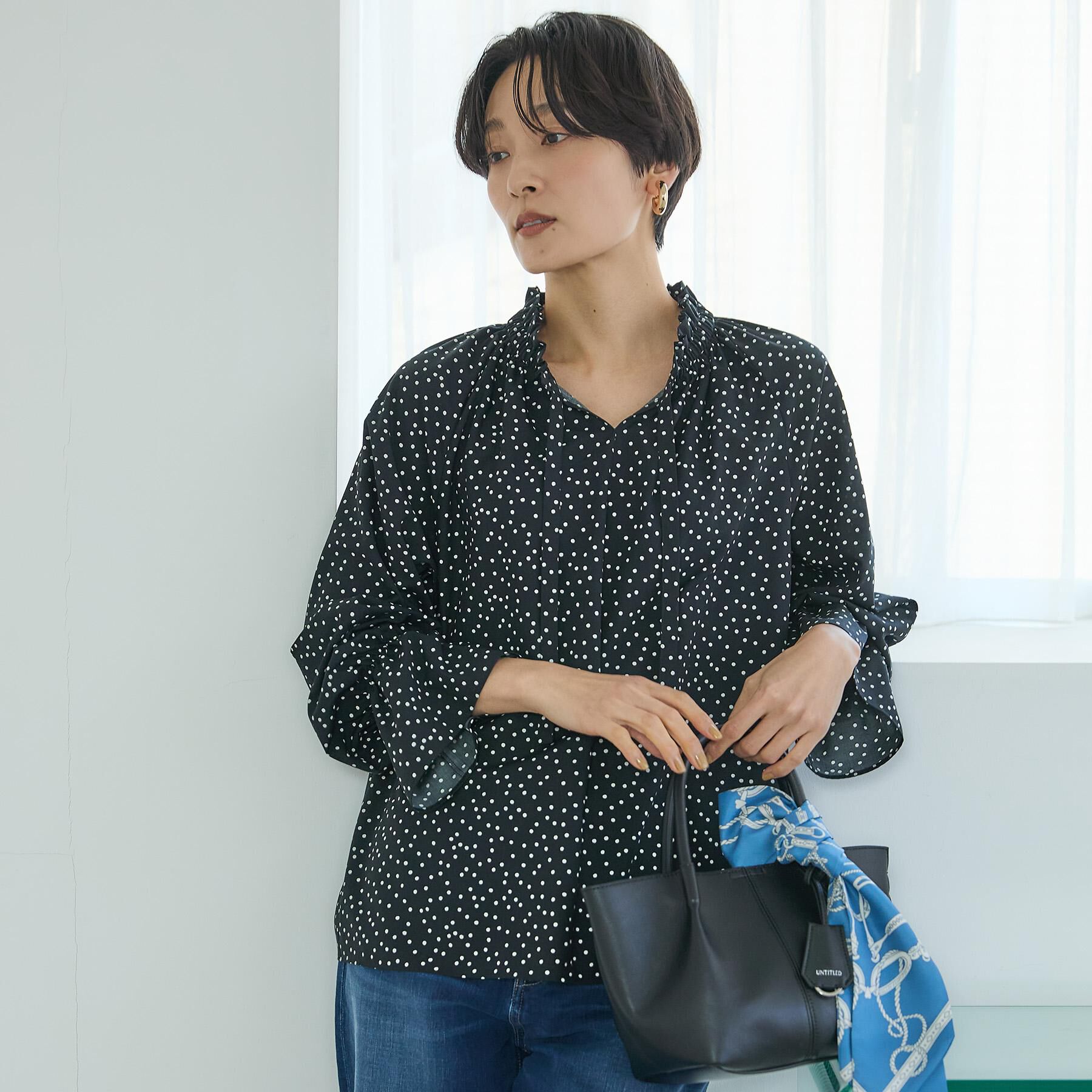 UNTITLED「【洗える/セットアップ可】ランダムドットブラウス」|シャツ・ブラウス|ブラック(119)
