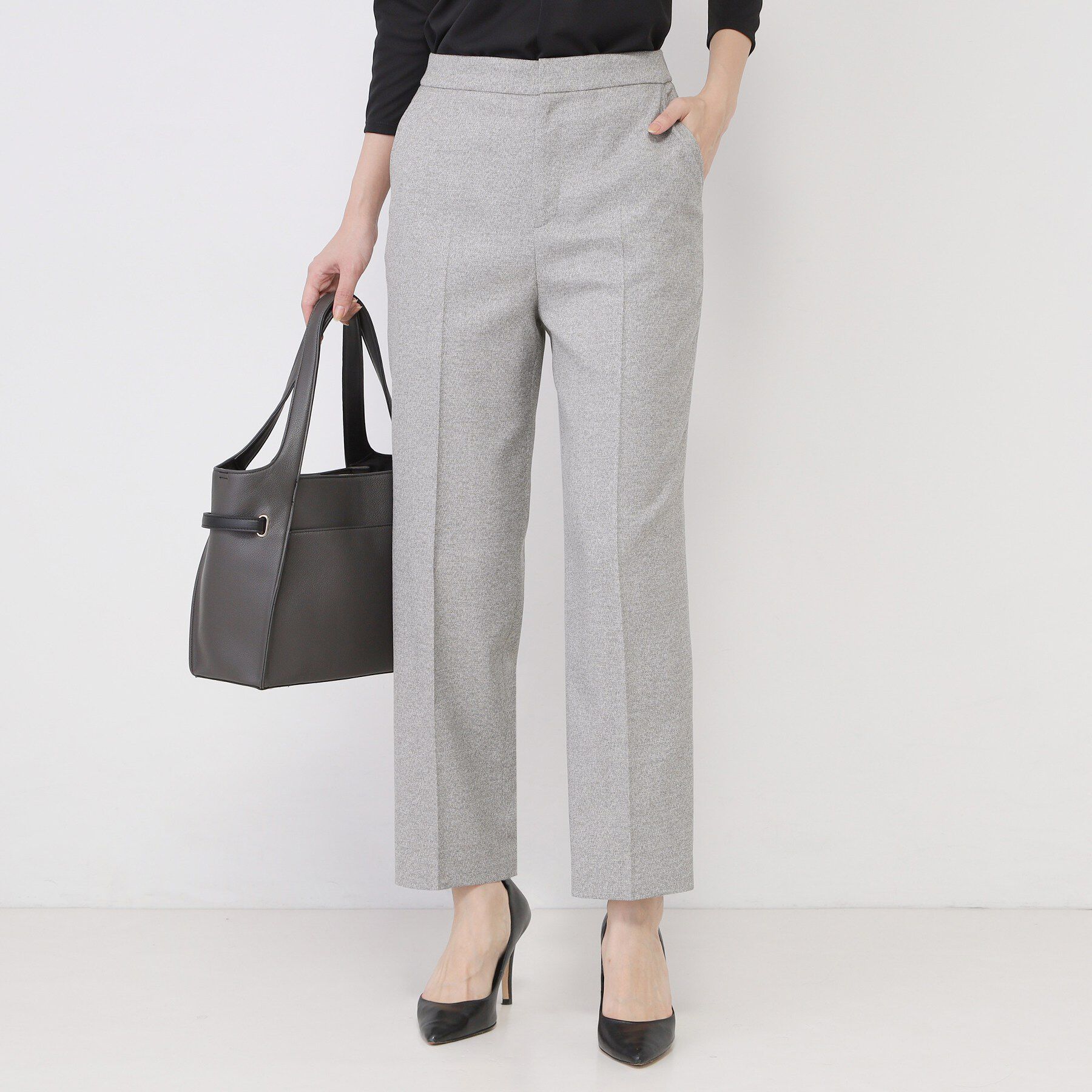 COUP DE CHANCE「【手洗い可／日本製／スーツ可】センタープレス入りテーパードパンツ」|その他|ライトグレー(411