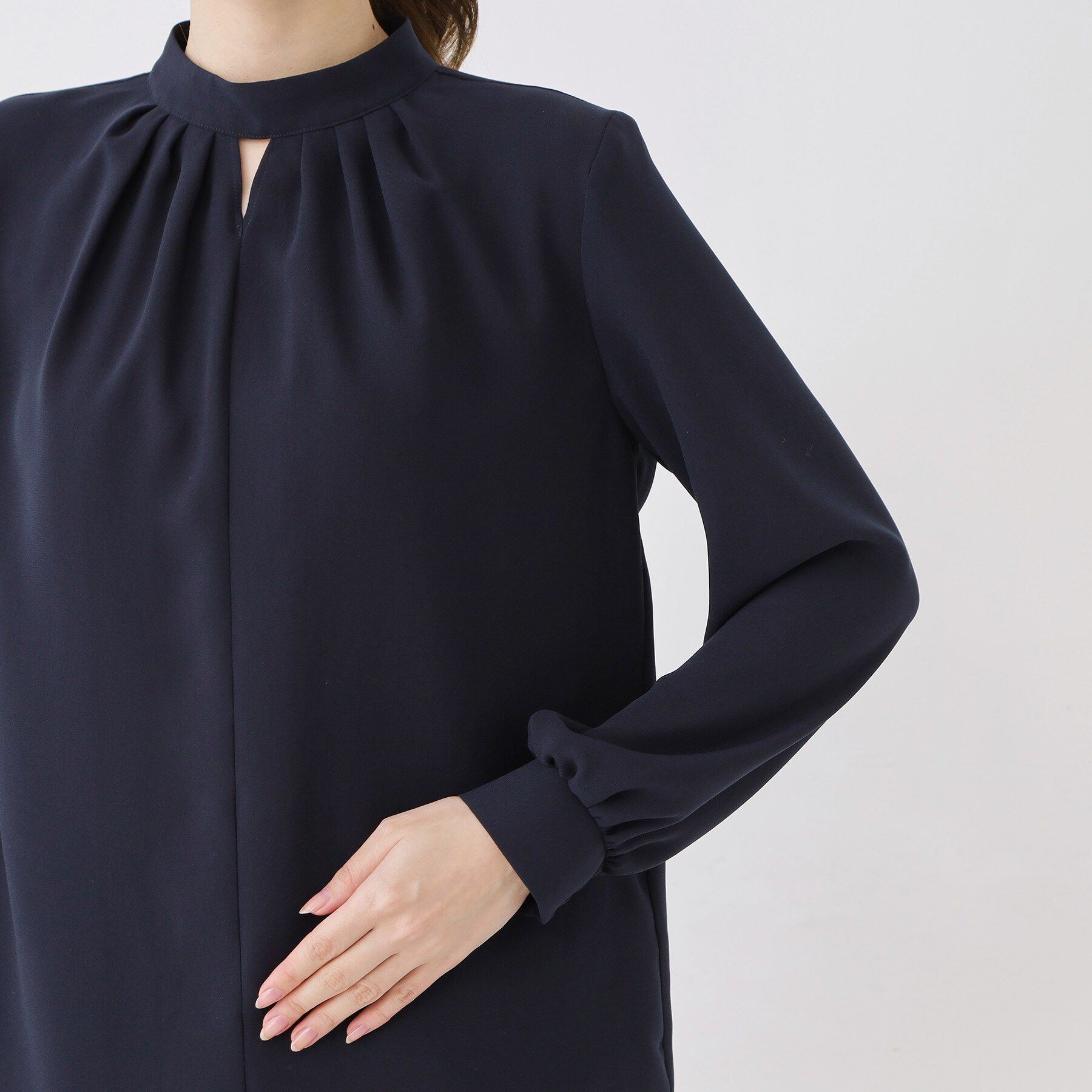 COUP DE CHANCE「【手洗い可／日本製／一枚着／ジャケットイン】ネックデザインブラウス」|シャツ・ブラウス|