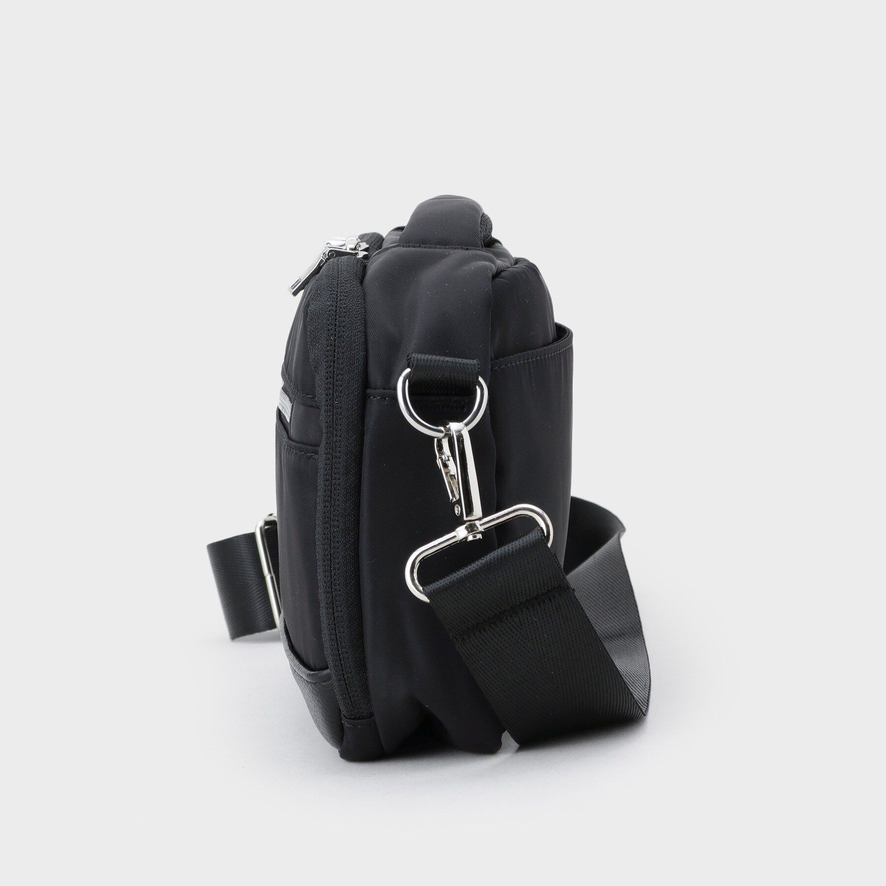 tk.TAKEO KIKUCHI「シュリンクミニショルダーバッグ」|ショルダー・メッセンジャー|