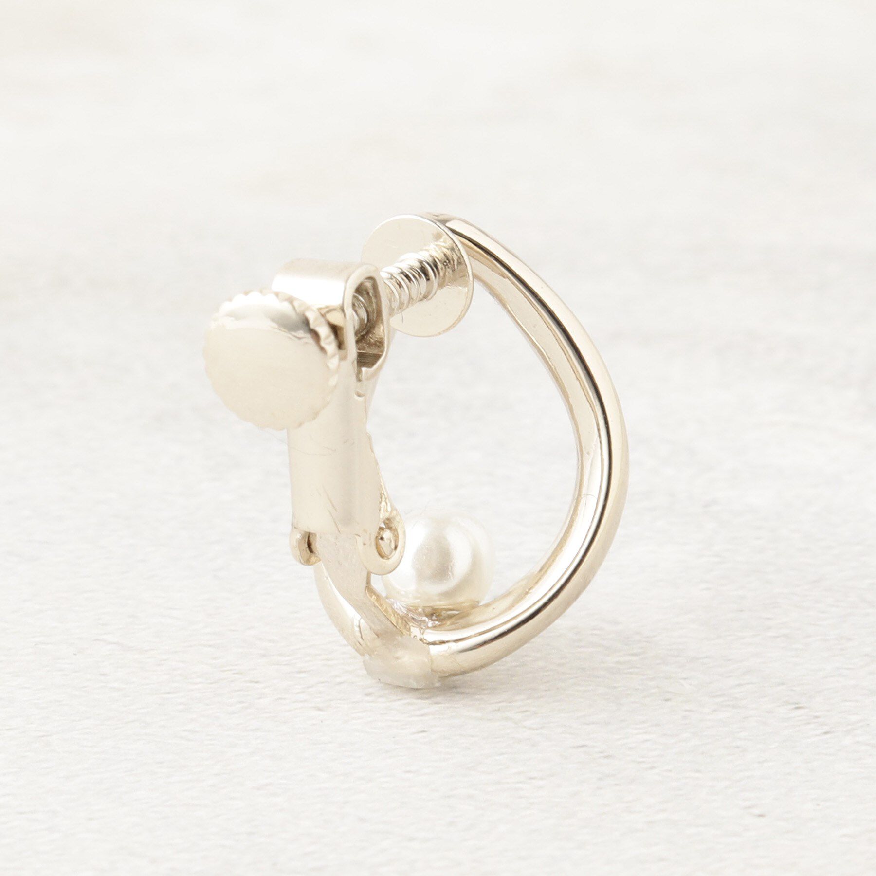 OPAQUE.CLIP「メタルリング&times;フェイクパールイヤリング」|イヤリング|