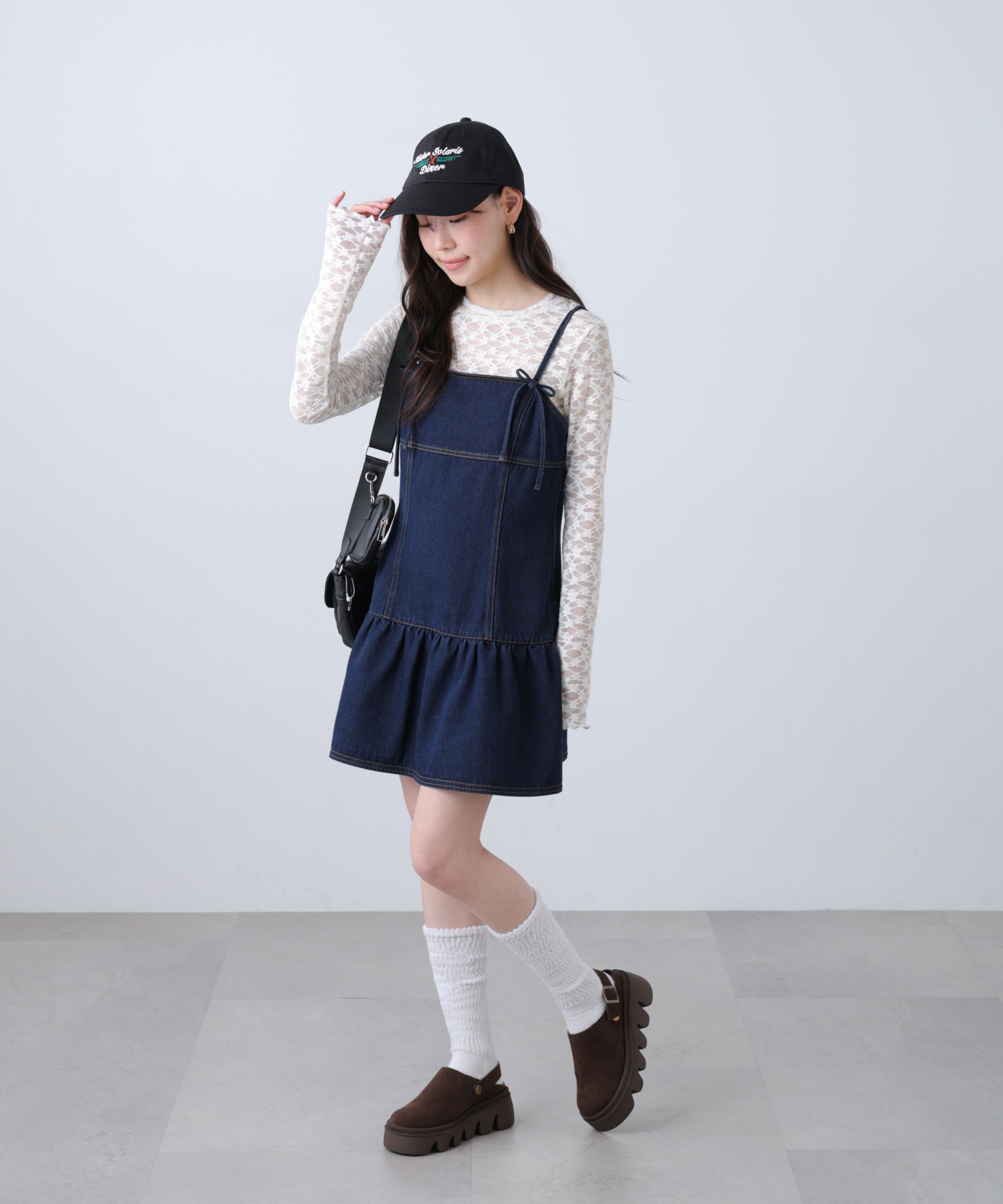  「裾フリルミニ丈キャミワンピース」|ワンピース|