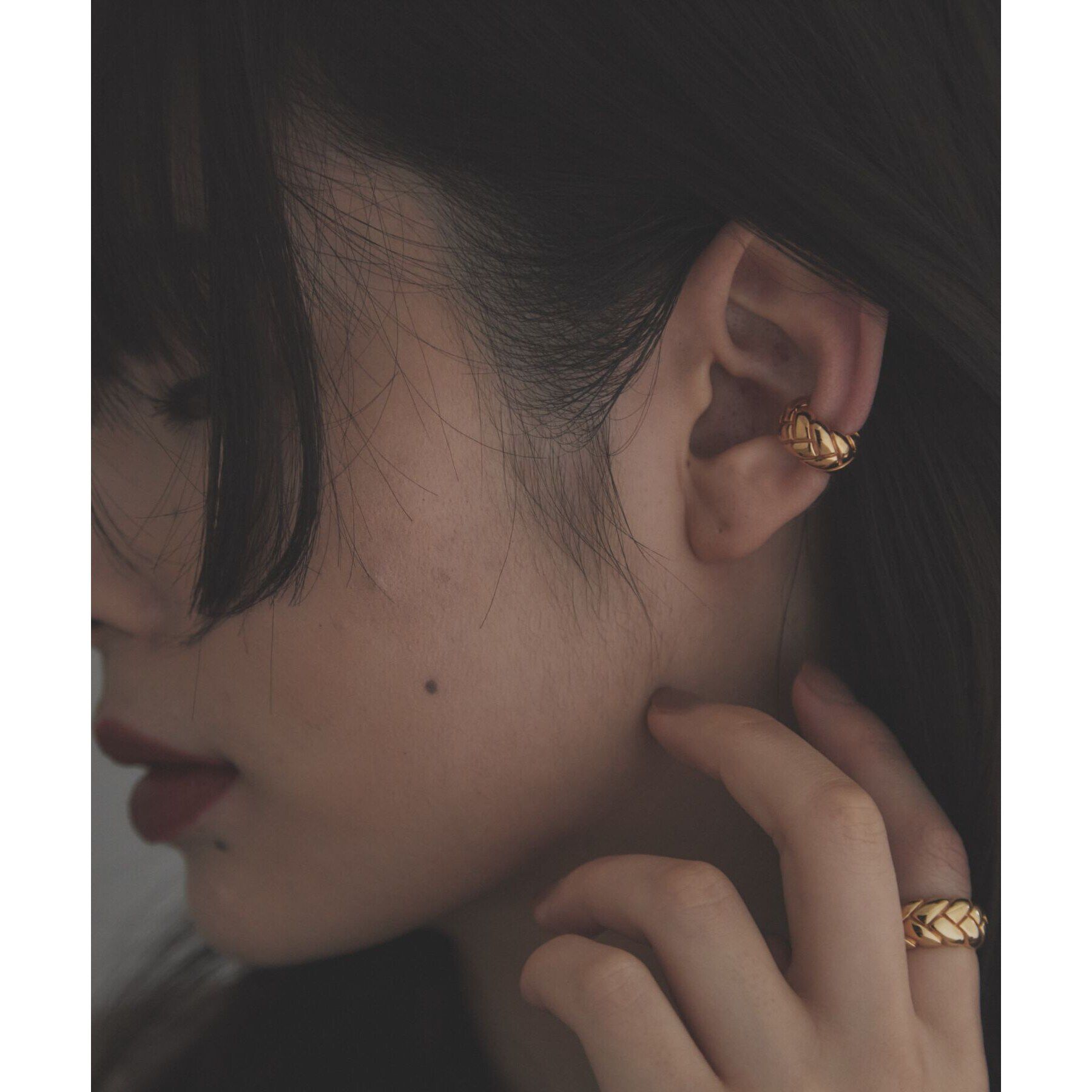 COCOSHNIK ONKITSCH「シルバー ブリックモチーフ イヤーカフ GP」|イヤリング|