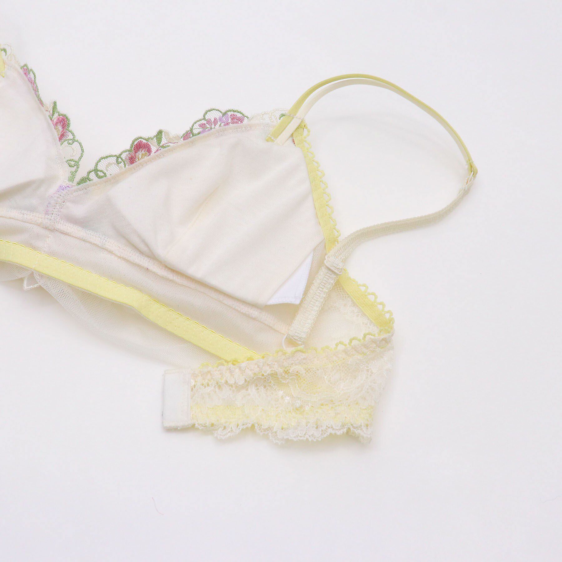 Risa Magli「アイリィー ソフトブラ」|インナー|