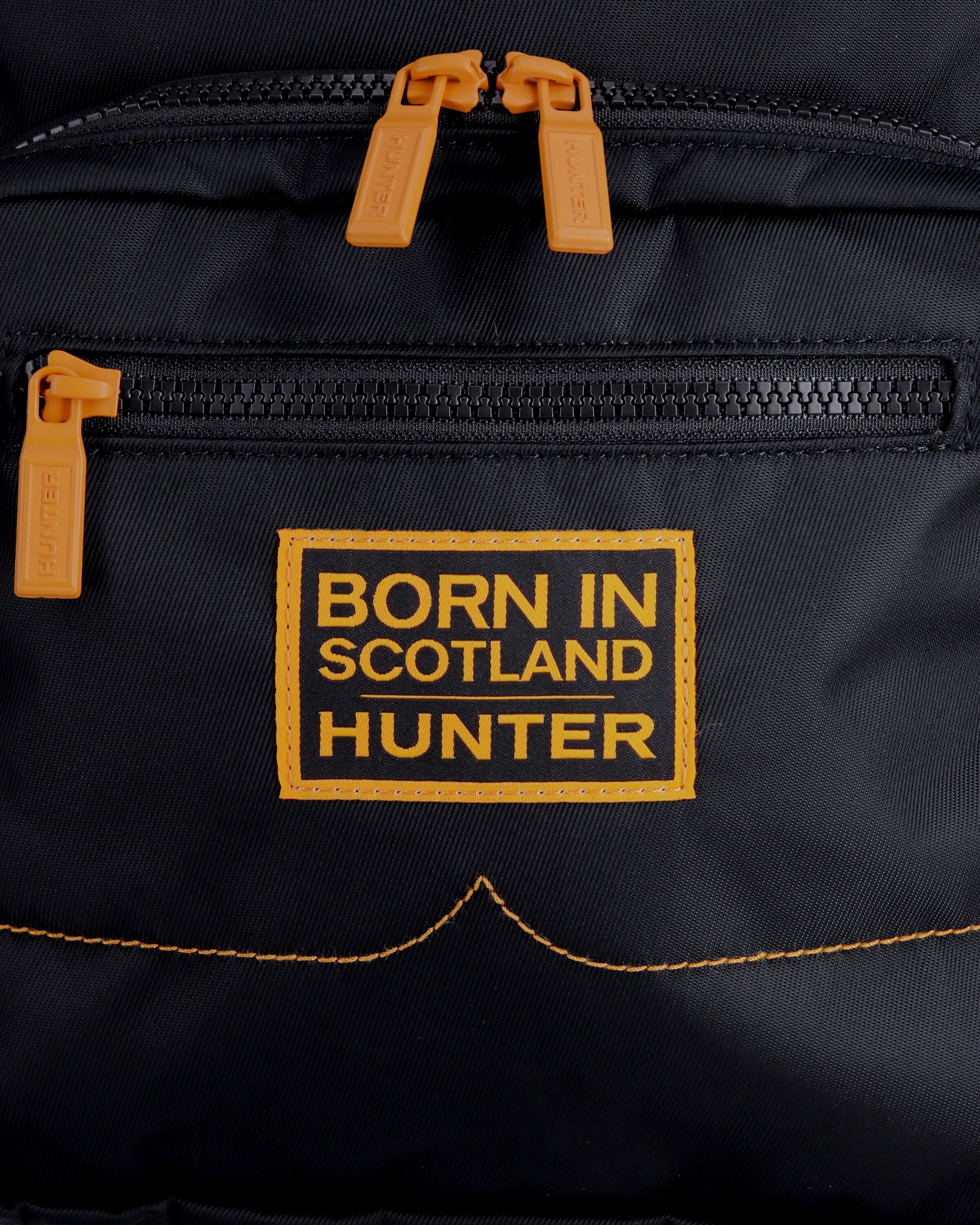 HUNTER「ナイロン パイオニア ミディアム トップクリップ バックパック ボーン イン スコットランド」|リュック|