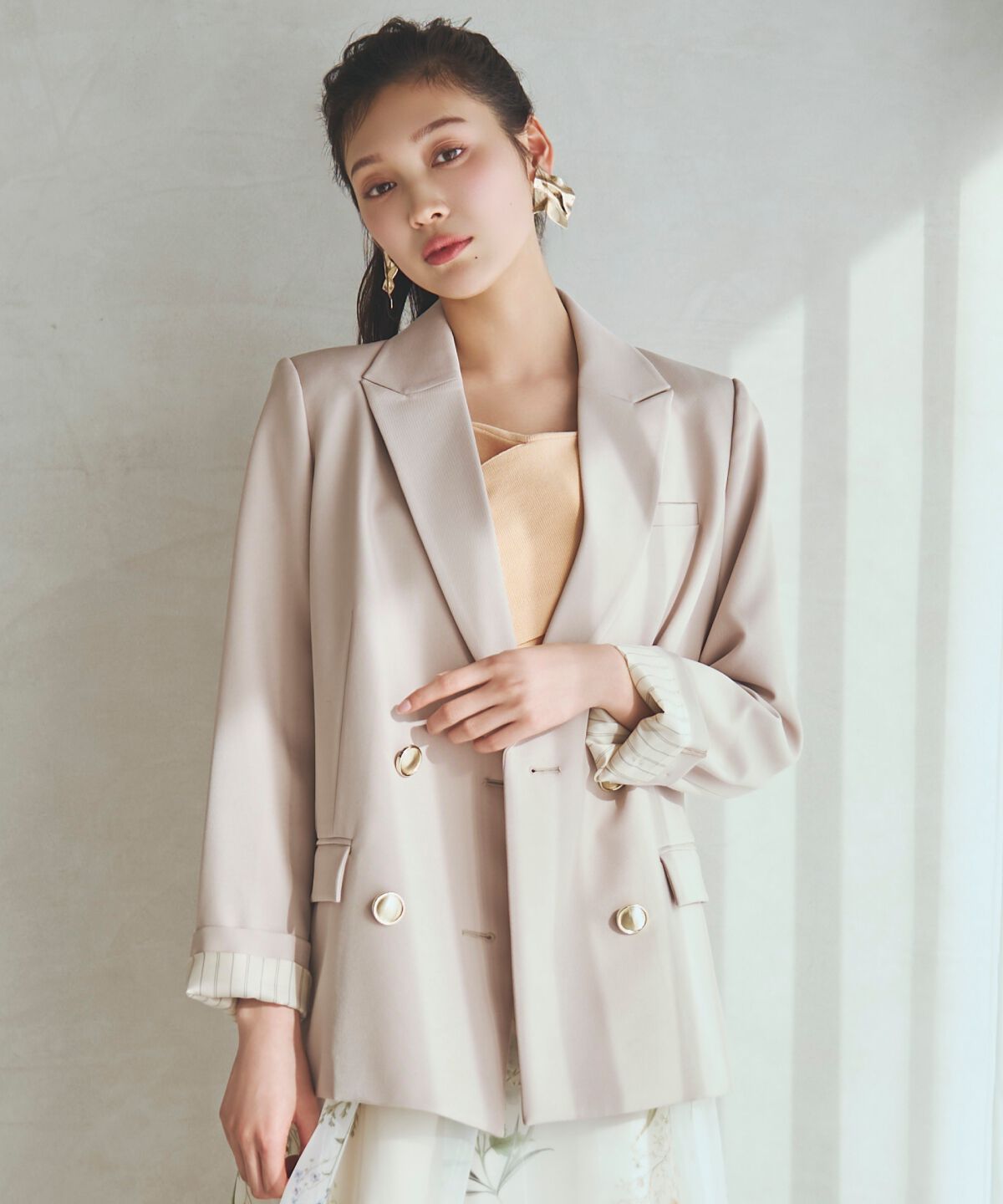 アンドクチュール「ダブルテーラードジャケット」|テーラードジャケット|ベージュ