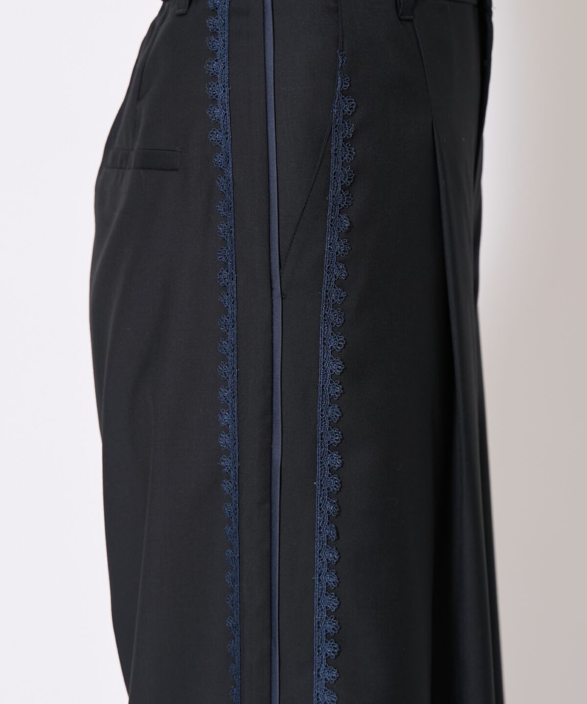 アンドクチュール「サイドレースラインパンツ」|その他|