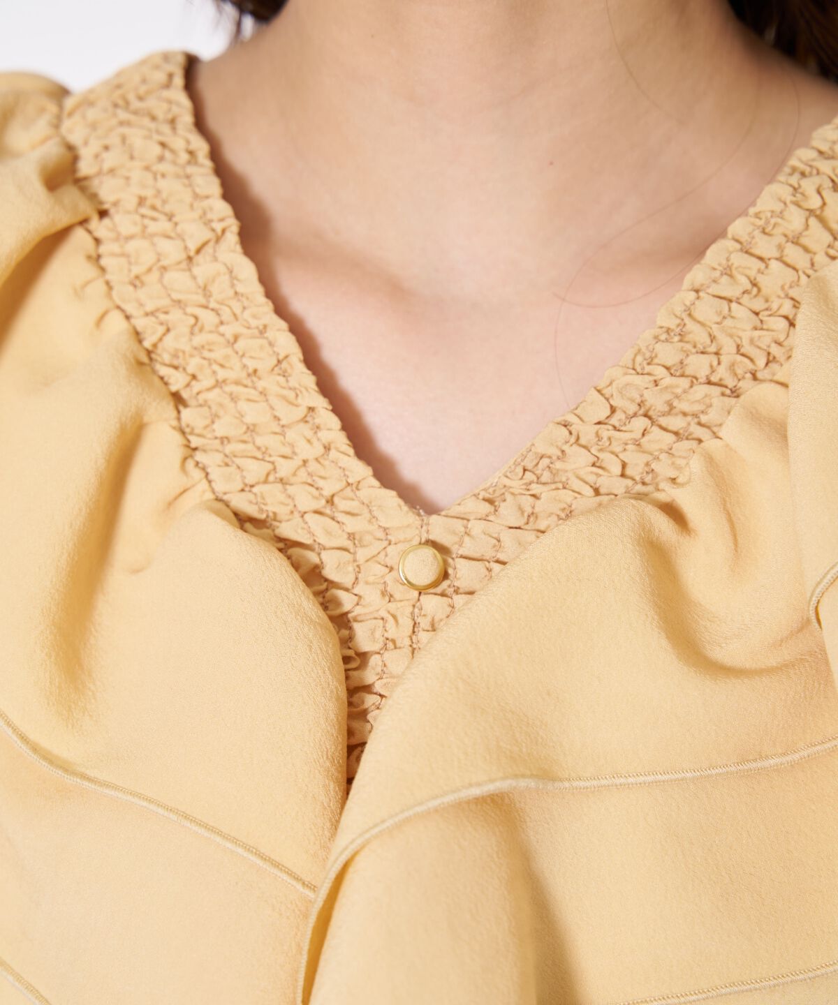 アンドクチュール「シャーリングフリルブラウス」|シャツ・ブラウス|