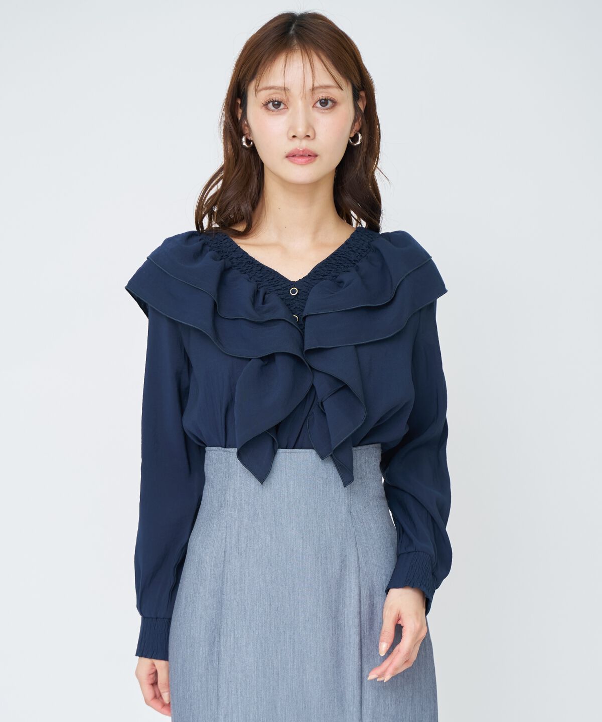 アンドクチュール「シャーリングフリルブラウス」|シャツ・ブラウス|