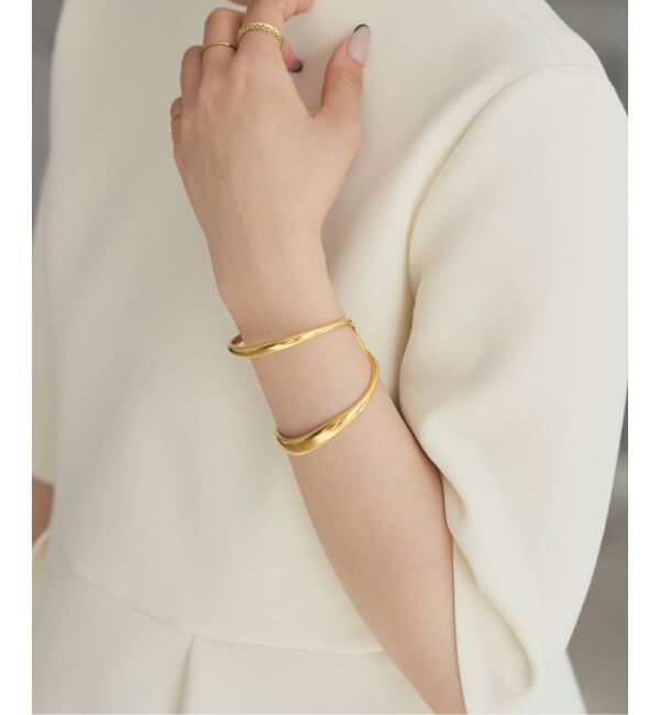 Plage「JAMIRAY / ジャミレイ LINE SCULPT GD バングル」|ブレスレット・バングル|ゴールド