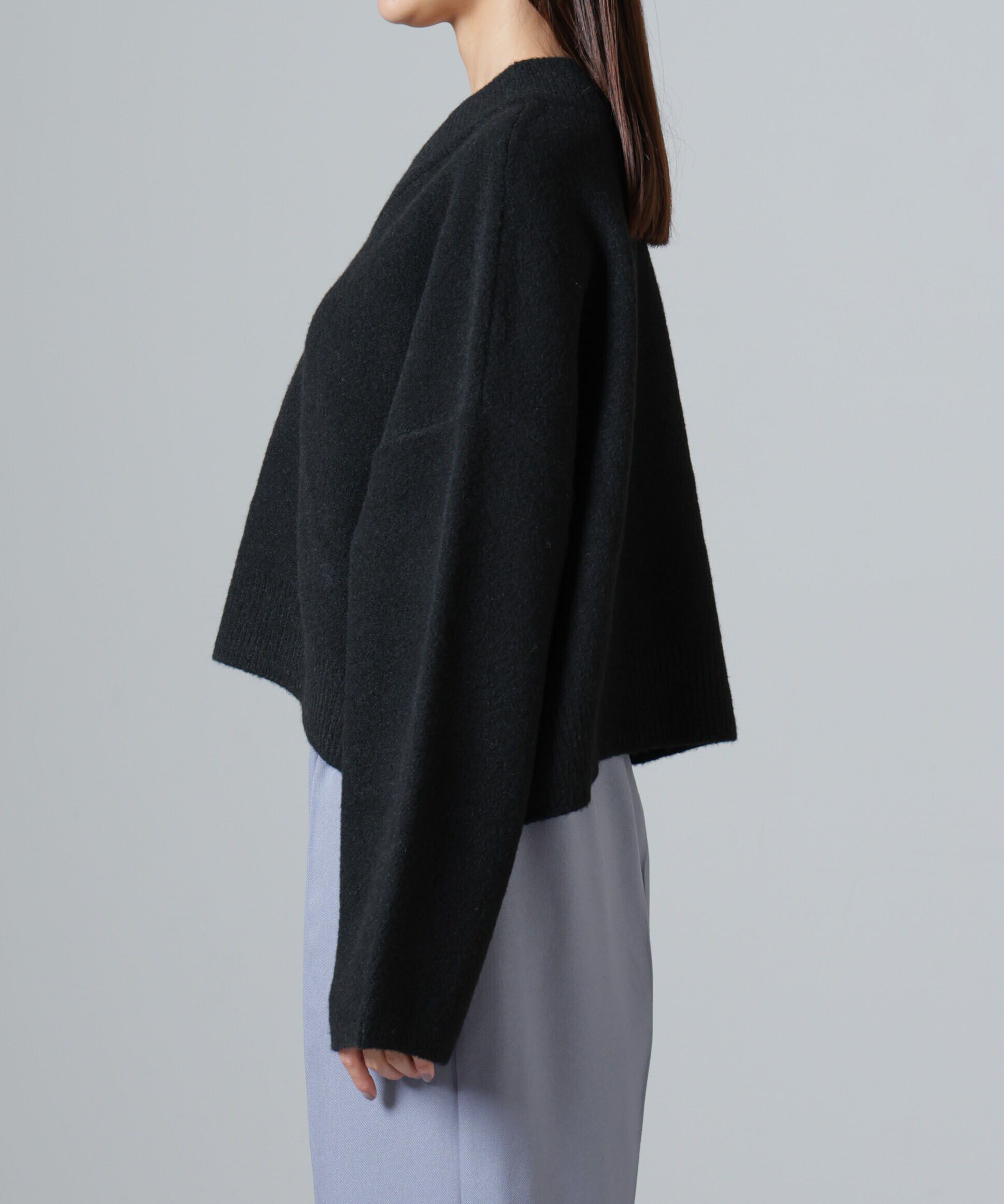 nano･universe「ウール混圧縮ニットワイドVネックプルオーバー」|ニット・セーター|