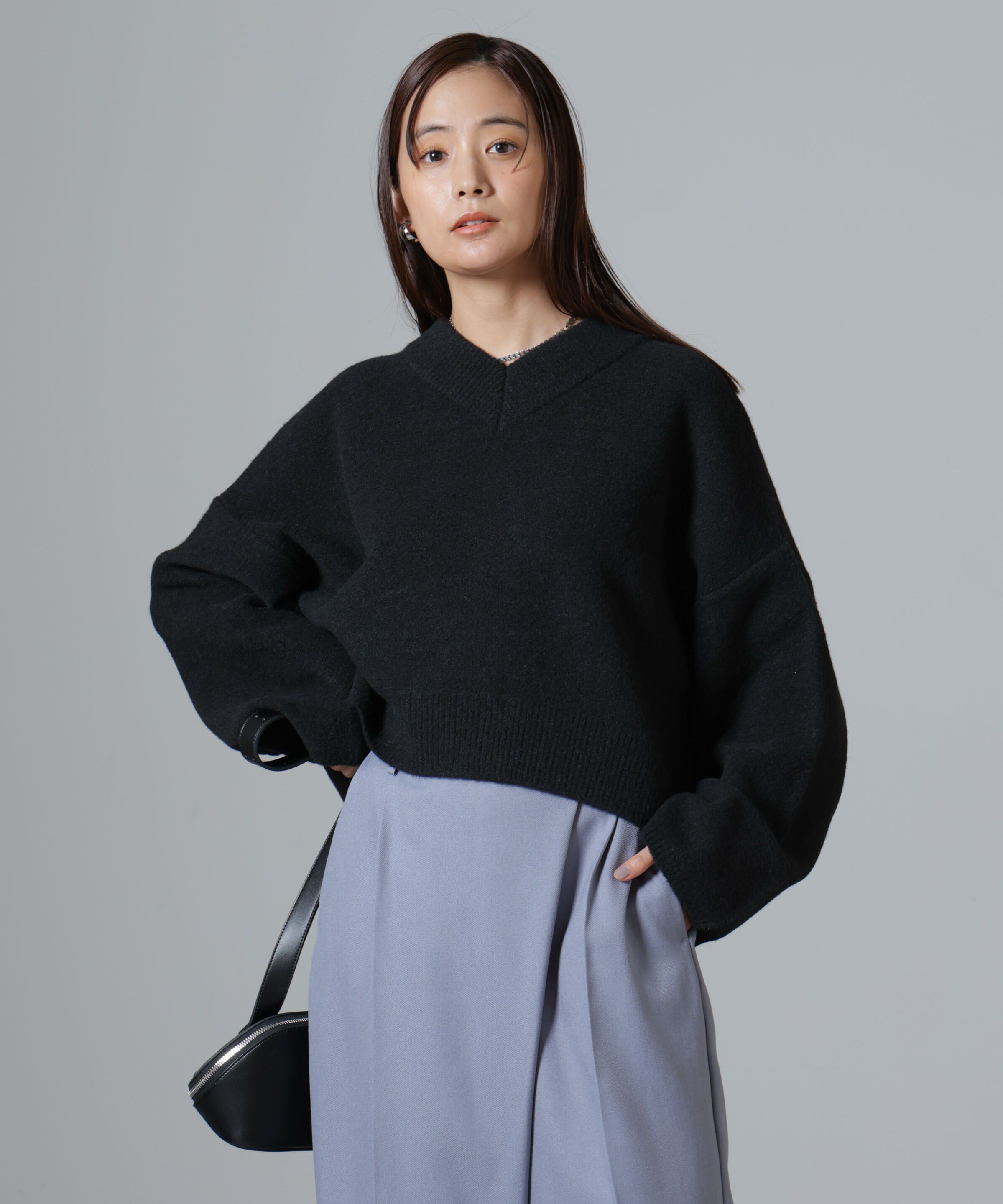 nano･universe「ウール混圧縮ニットワイドVネックプルオーバー」|ニット・セーター|