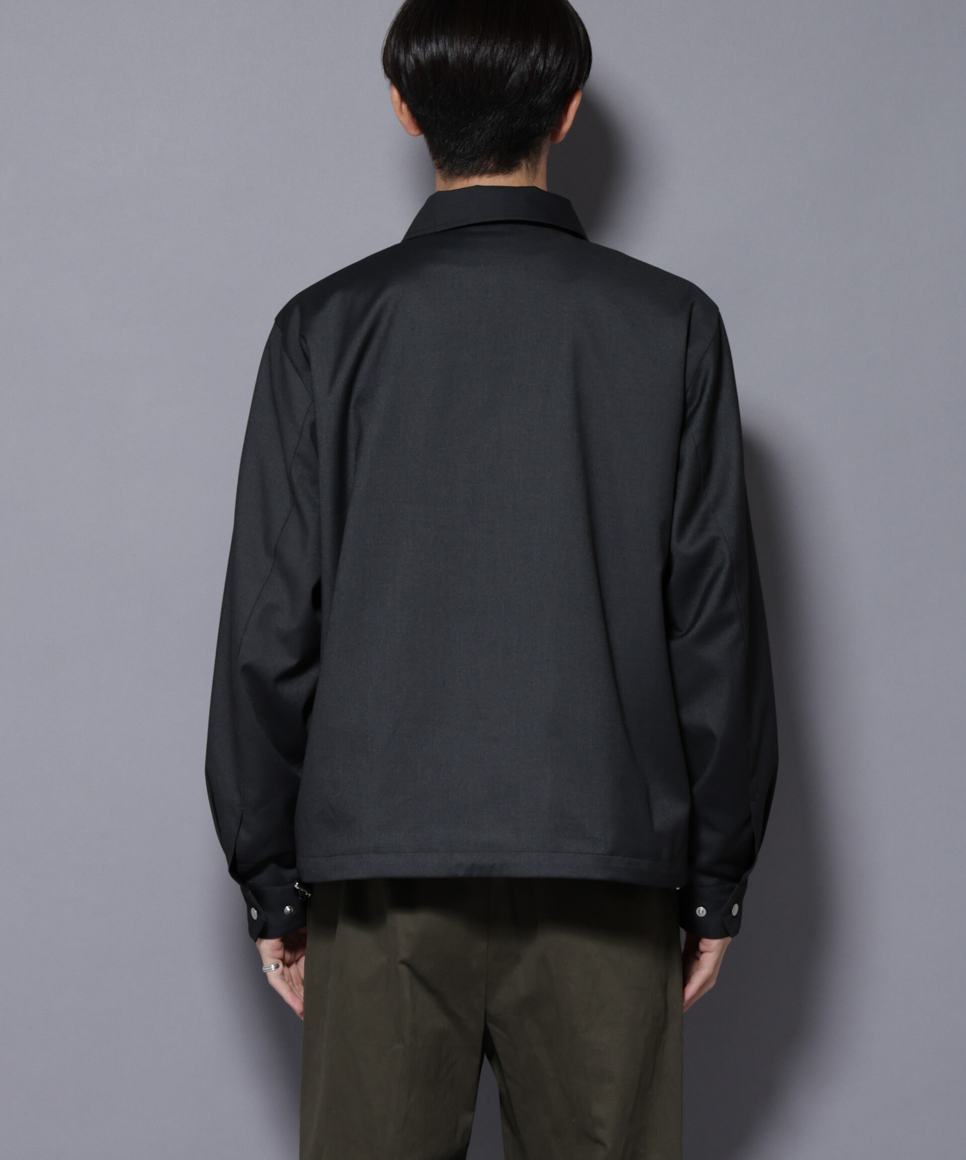 nano･universe「DELEGANTE エアリーサキソニーコーチジャケット」|ブルゾン・スタジャン|
