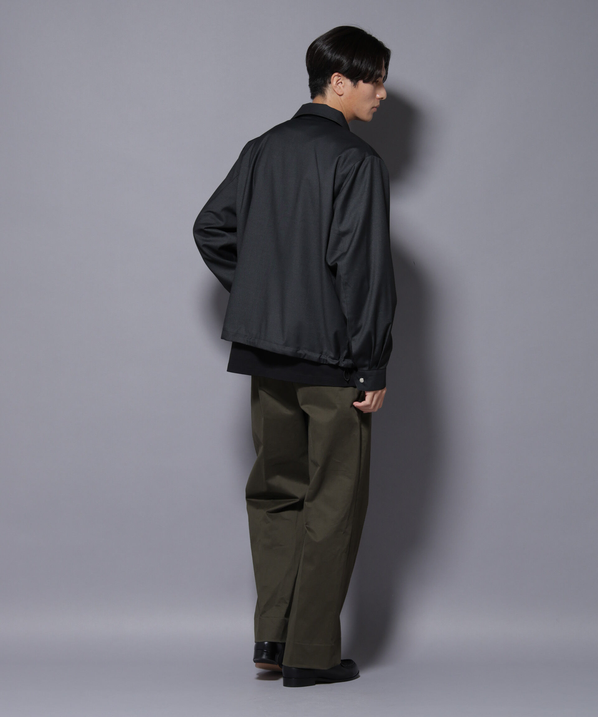 nano･universe「DELEGANTE エアリーサキソニーコーチジャケット」|ブルゾン・スタジャン|