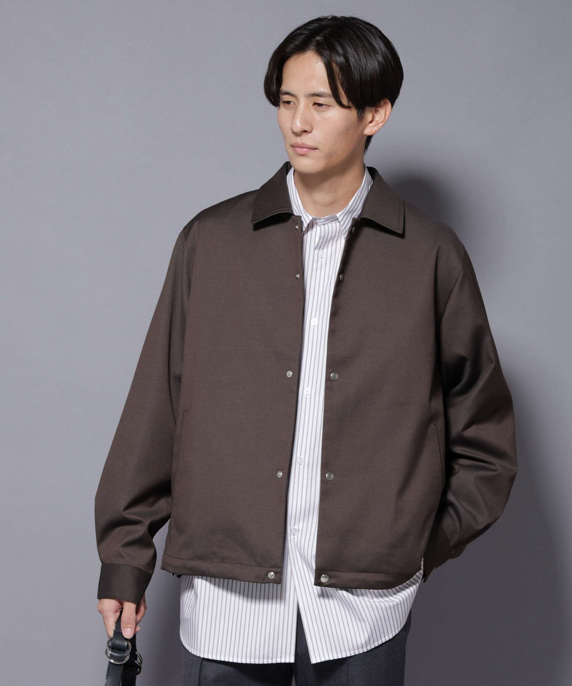 nano･universe「DELEGANTE エアリーサキソニーコーチジャケット」|ブルゾン・スタジャン|