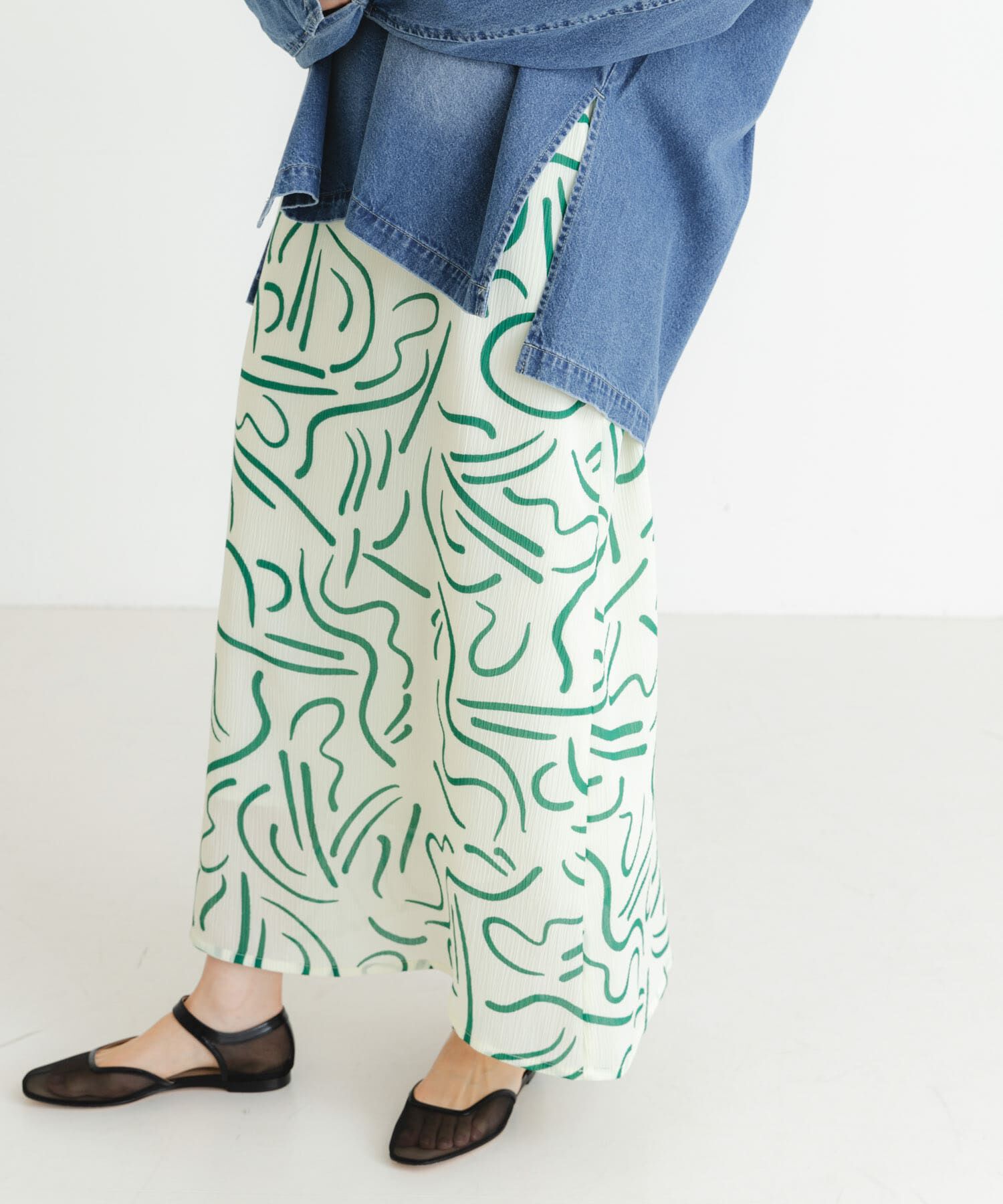 URBAN RESEARCH「『イージーケア』ドローイングアートプリントワンピース」|ワンピース|