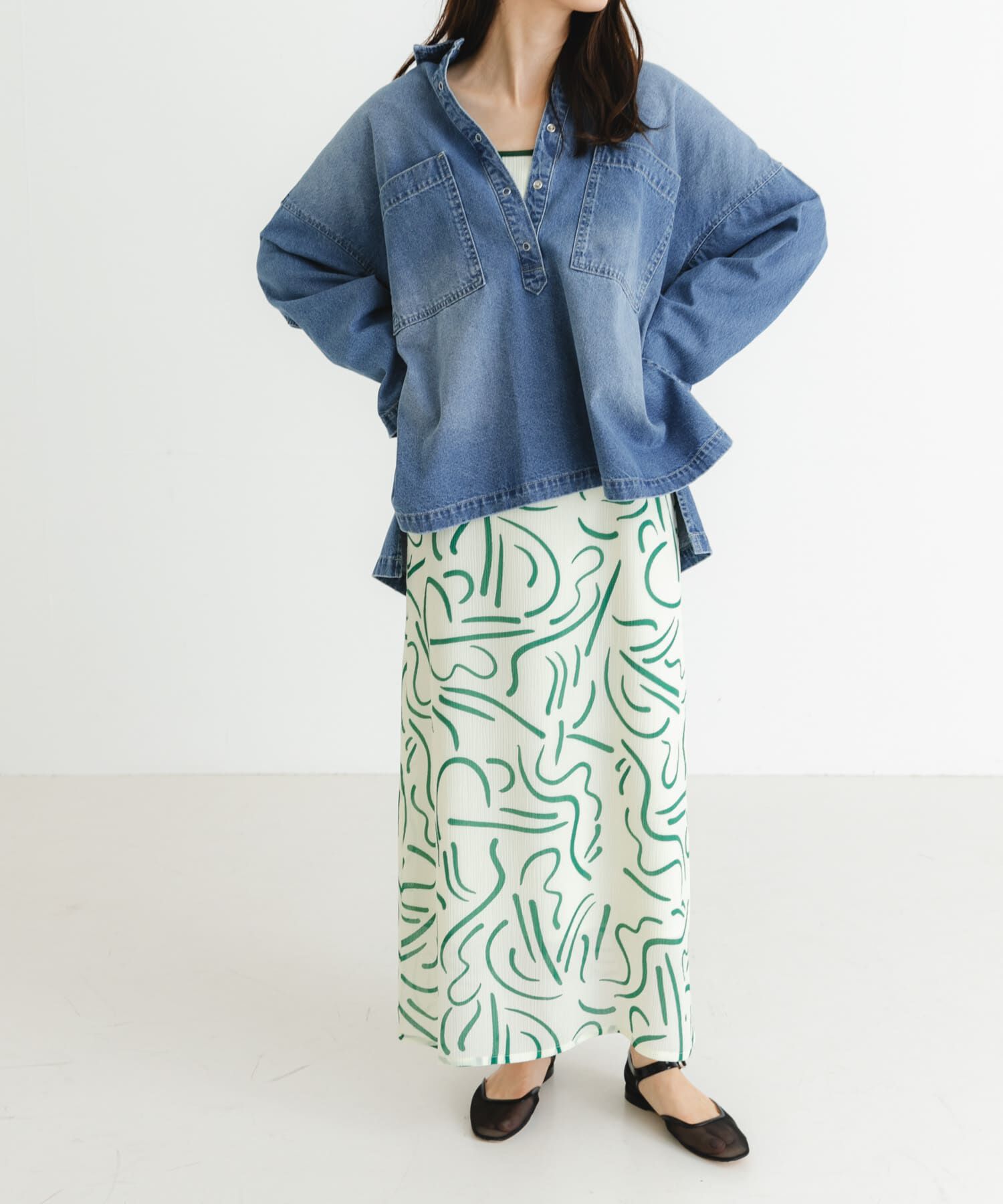 URBAN RESEARCH「『イージーケア』ドローイングアートプリントワンピース」|ワンピース|