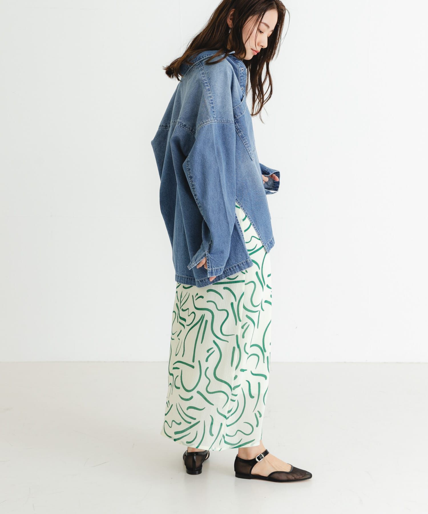 URBAN RESEARCH「『イージーケア』ドローイングアートプリントワンピース」|ワンピース|