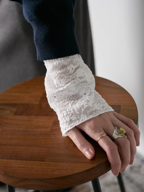 Samansa Mos2 blue「【帯電防止】袖口レースプルオーバー」|Tシャツ・カットソー|