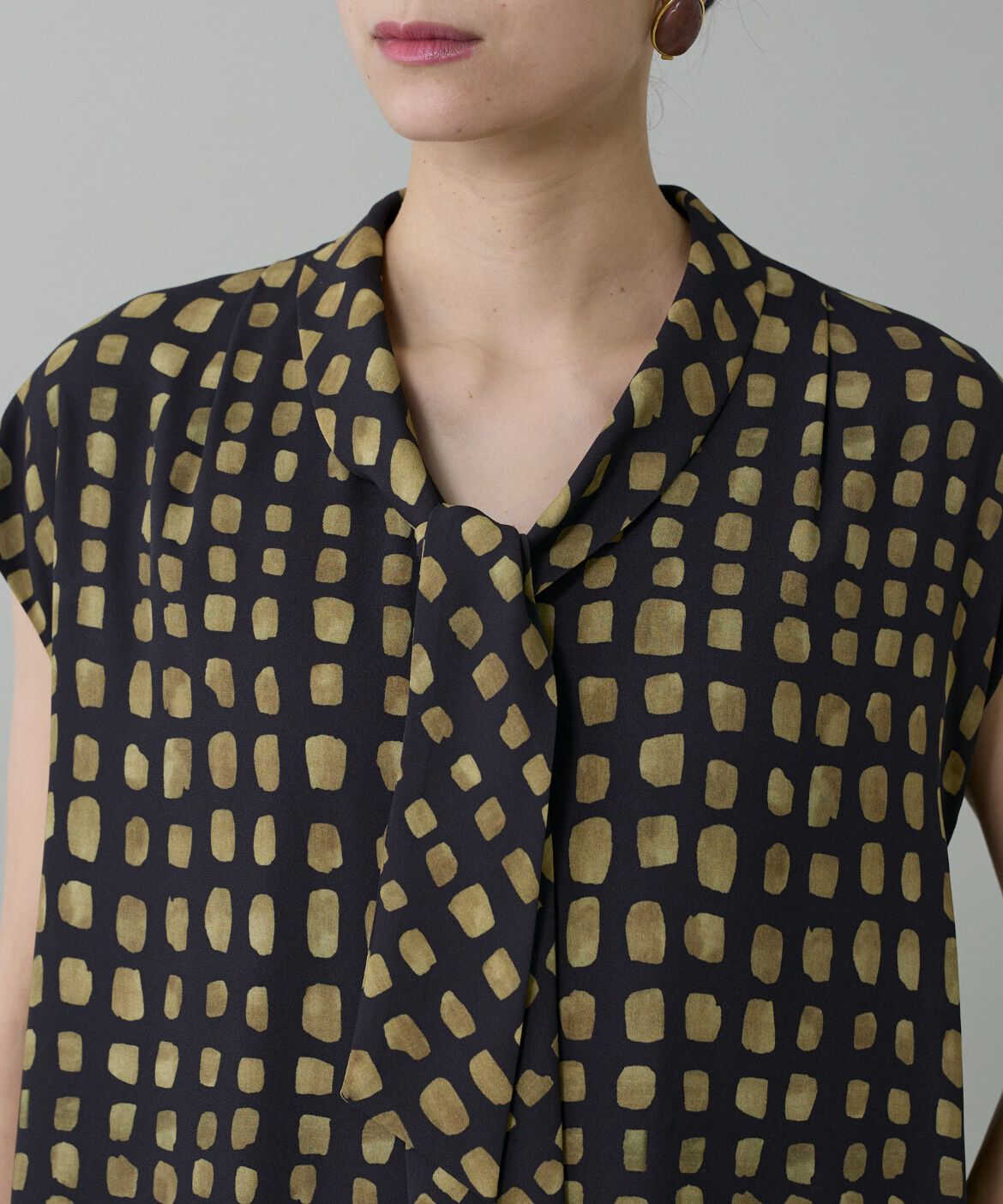 INED「《大きいサイズ》デフォルメチェックボウタイワンピース　」|その他|