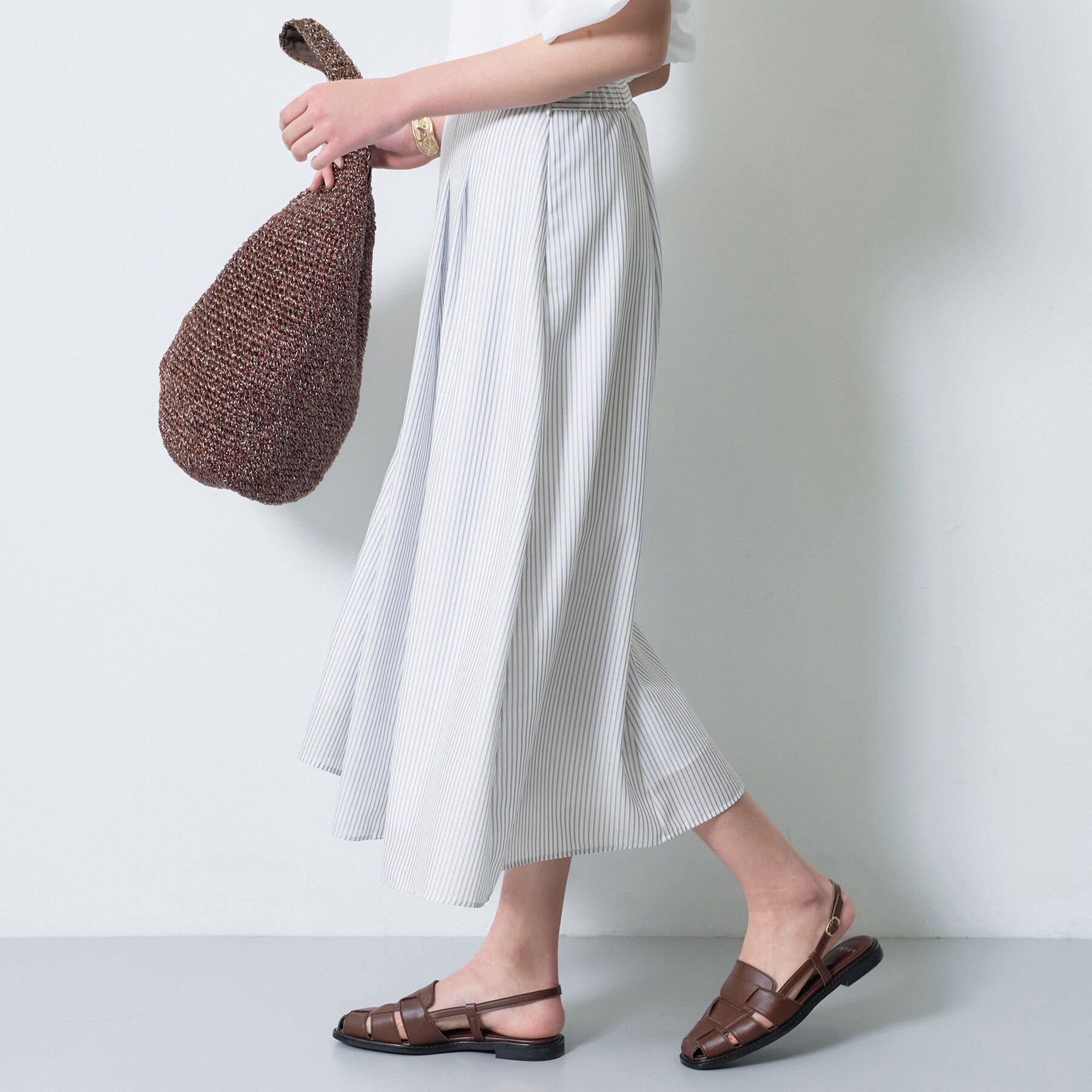 INDIVI「【洗える／SETUP可能】シアーシャンブレータックフレアスカート」|スカート|