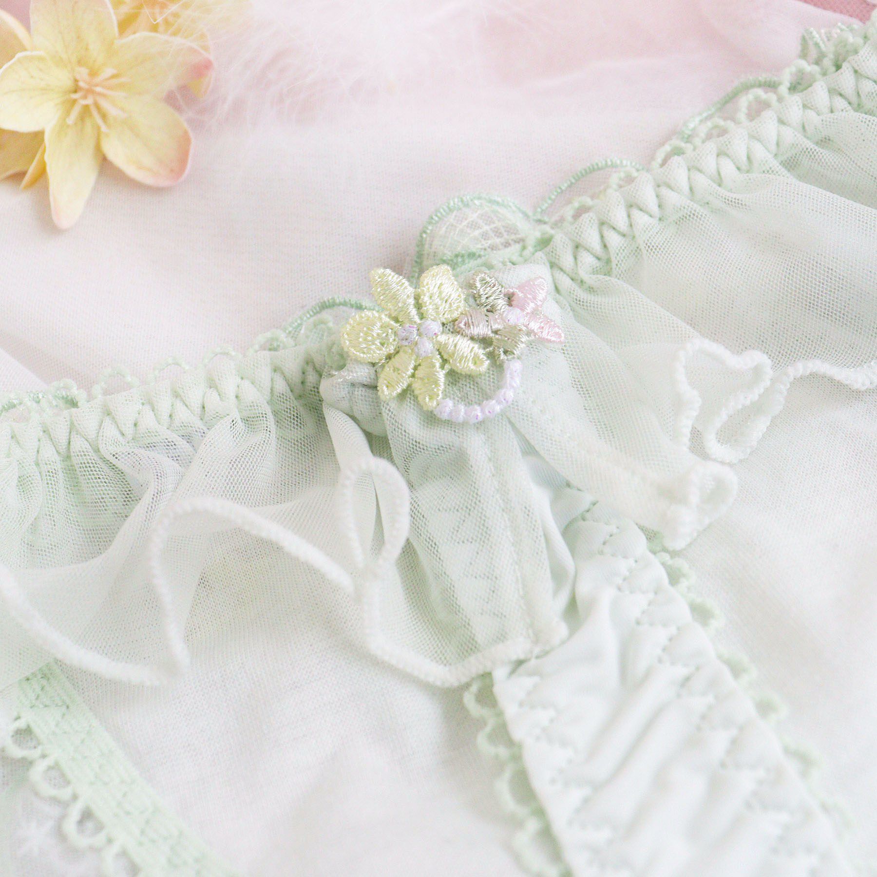 Risa Magli「コリンナ Tバック」|インナー|