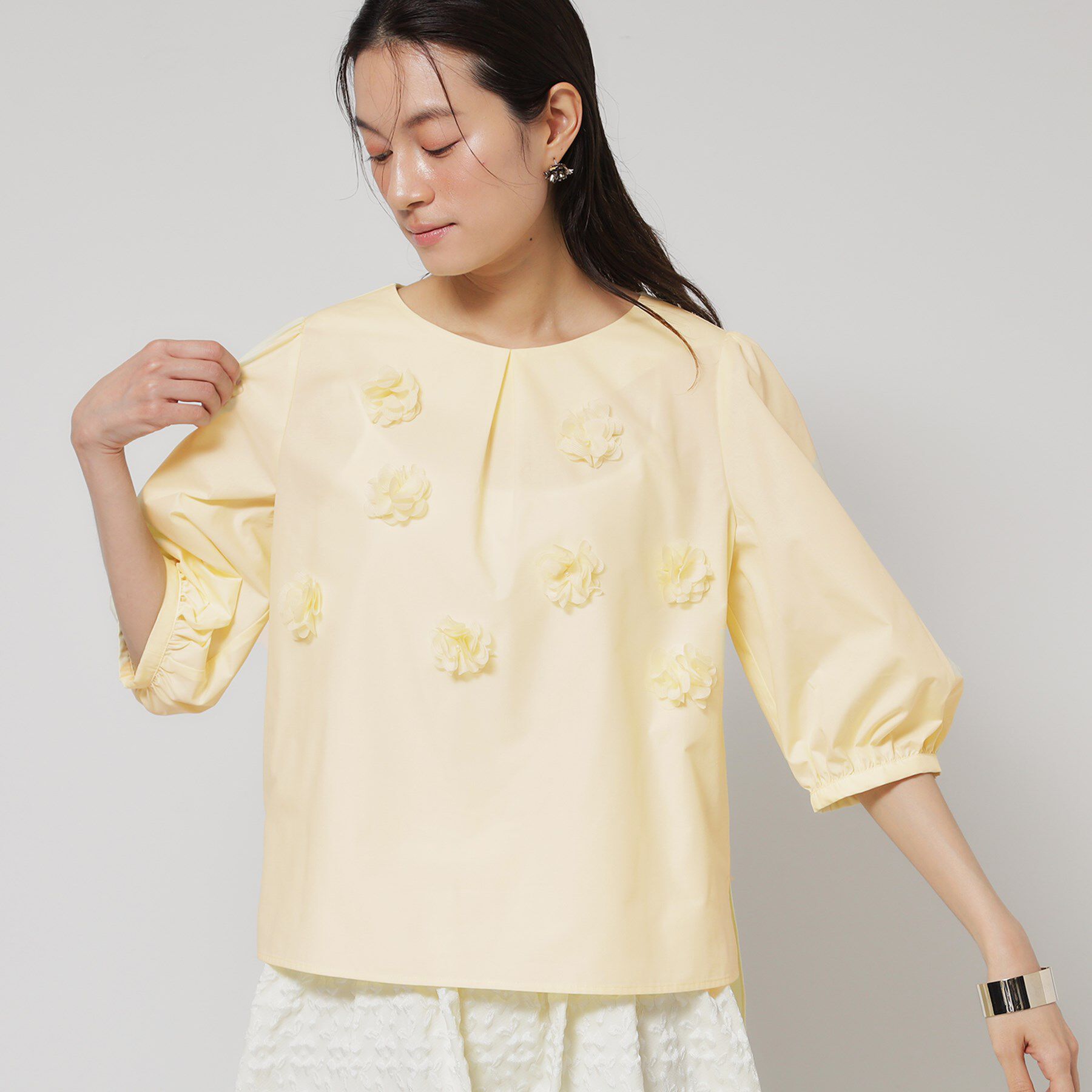 SunaUna「【接触冷感／フラワーモチーフ】パフスリーブブラウス」|シャツ・ブラウス|