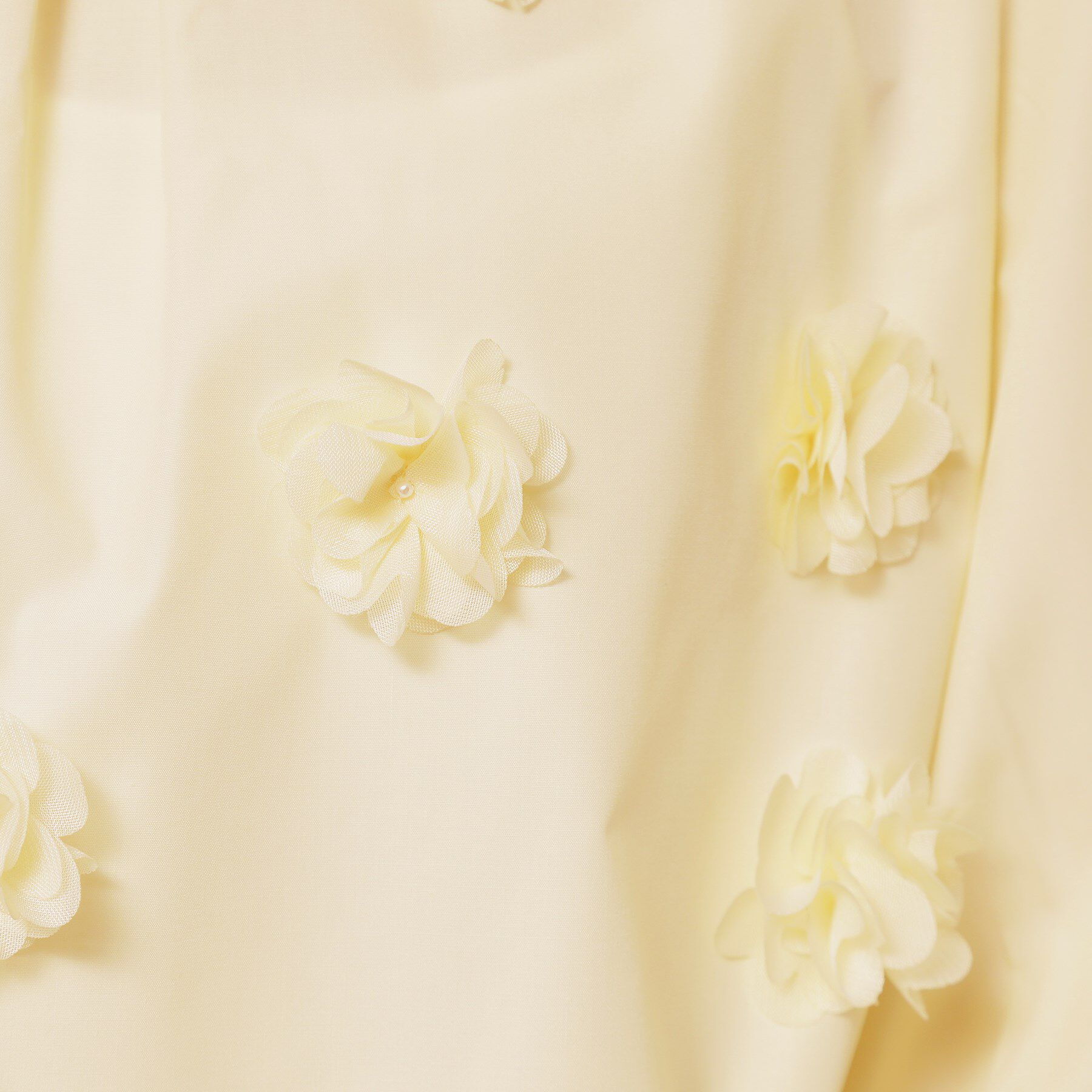 SunaUna「【接触冷感／フラワーモチーフ】パフスリーブブラウス」|シャツ・ブラウス|