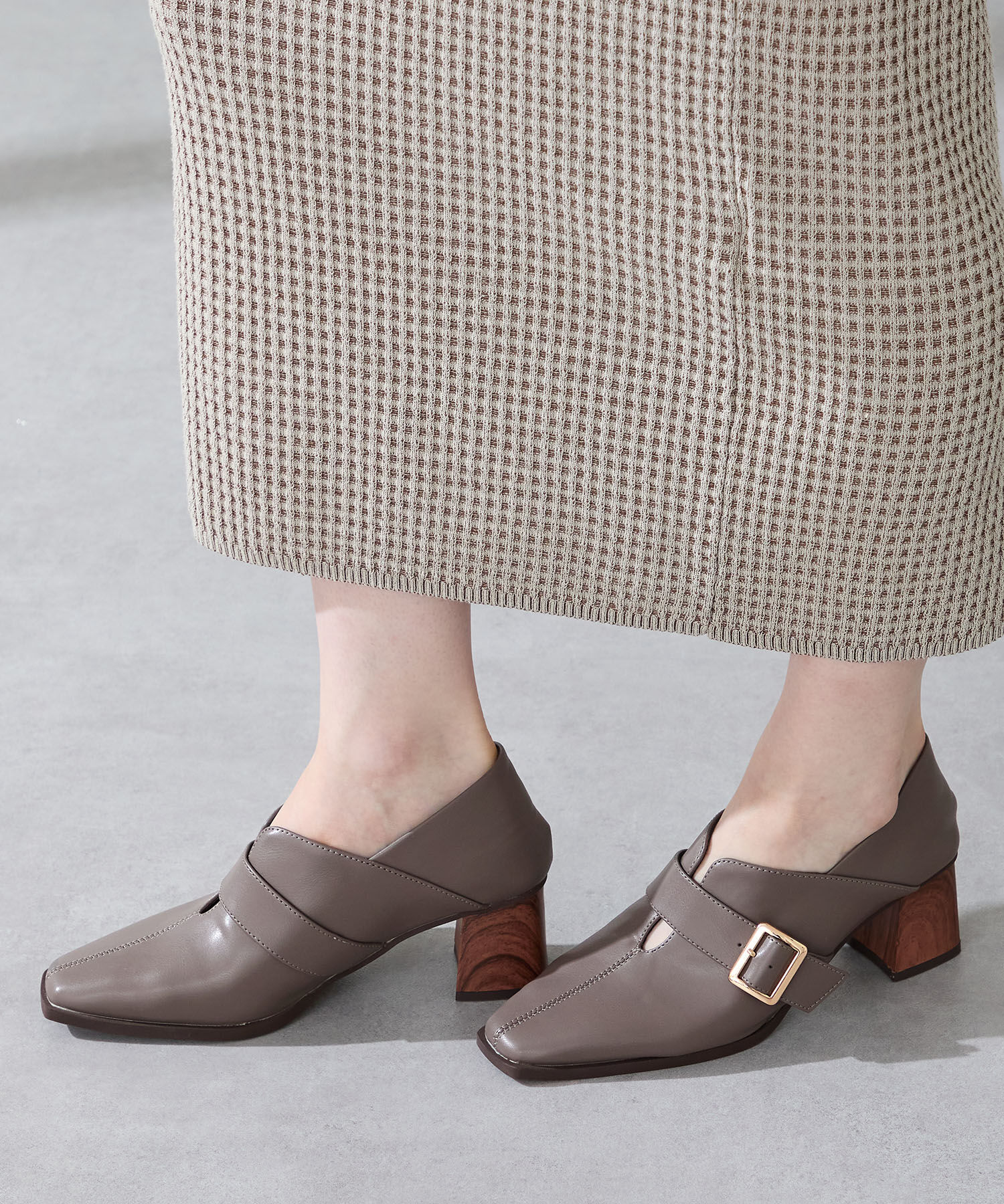 ORiental TRaffic「ウッドヒールベルトパンプス/51303」|パンプス|