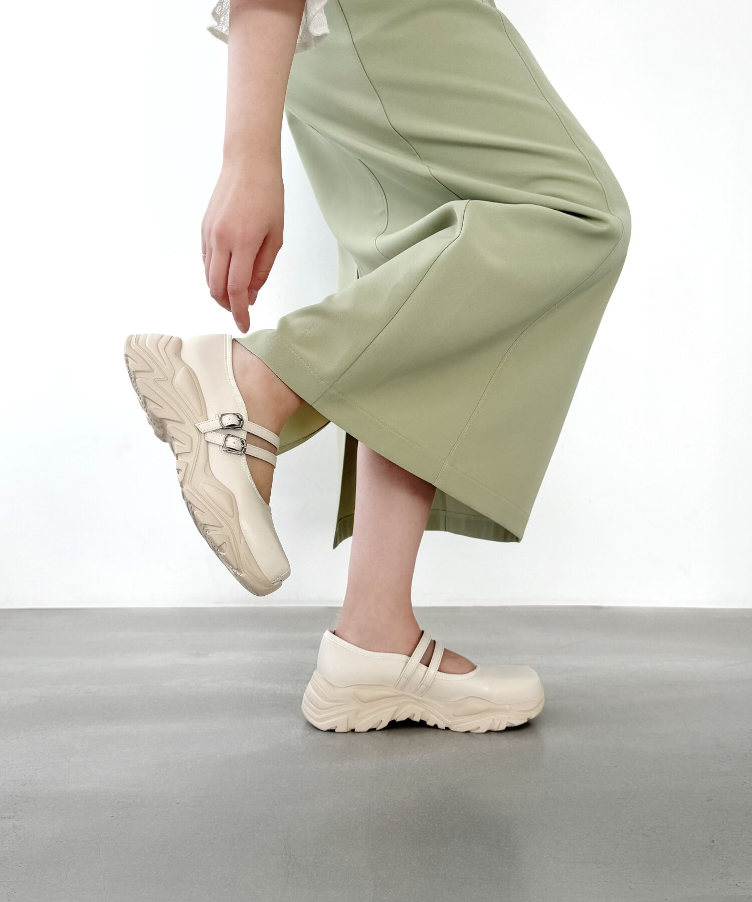 ORiental TRaffic「●2026春夏新作●ダブル ストラップ スニーカー ソール シューズ /61107」|パンプス|