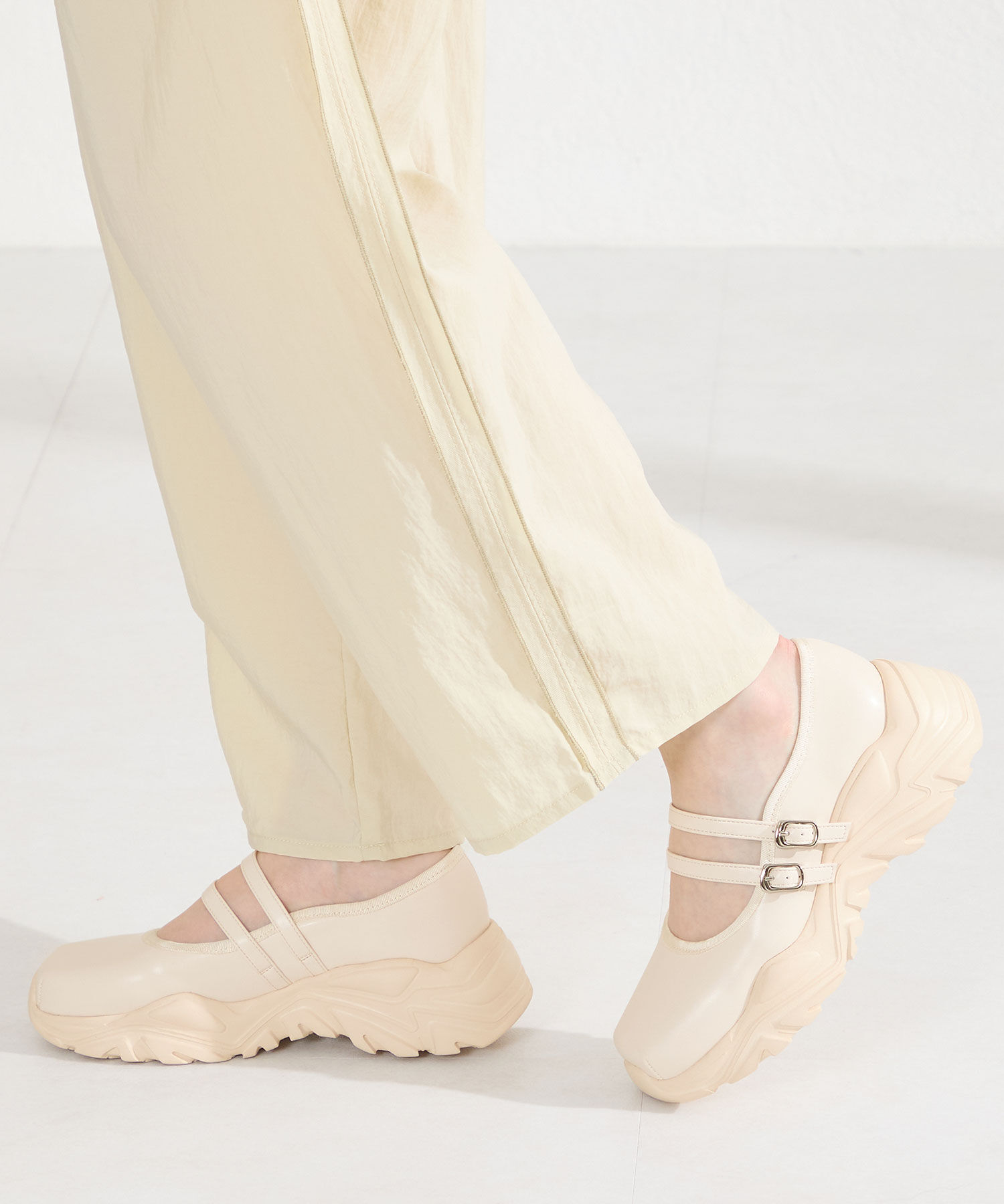 ORiental TRaffic「●2026春夏新作●ダブル ストラップ スニーカー ソール シューズ /61107」|パンプス|