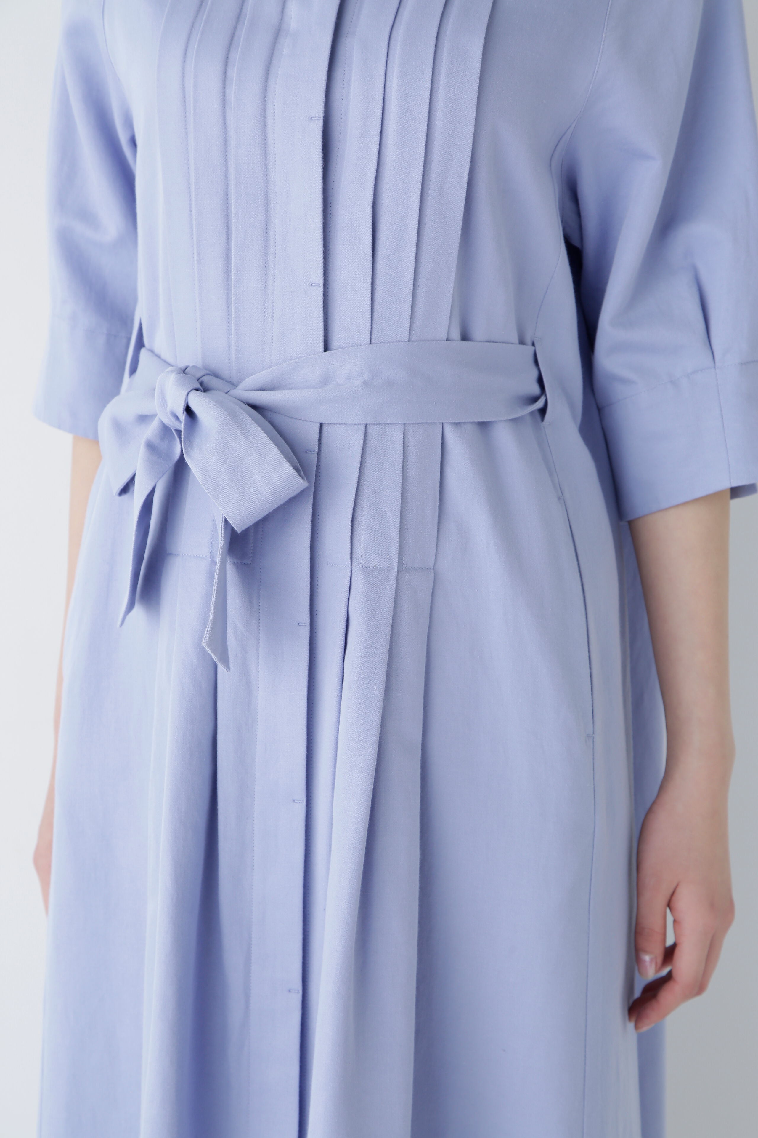  「◆コットンヘンプサテンハーフスリーブバンドカラーワンピース」|ワンピース|